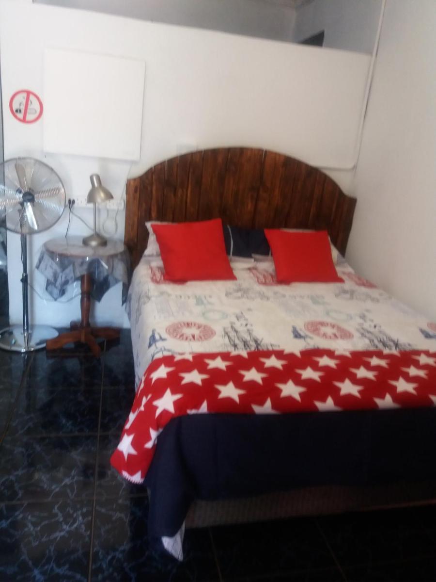 Photo 18