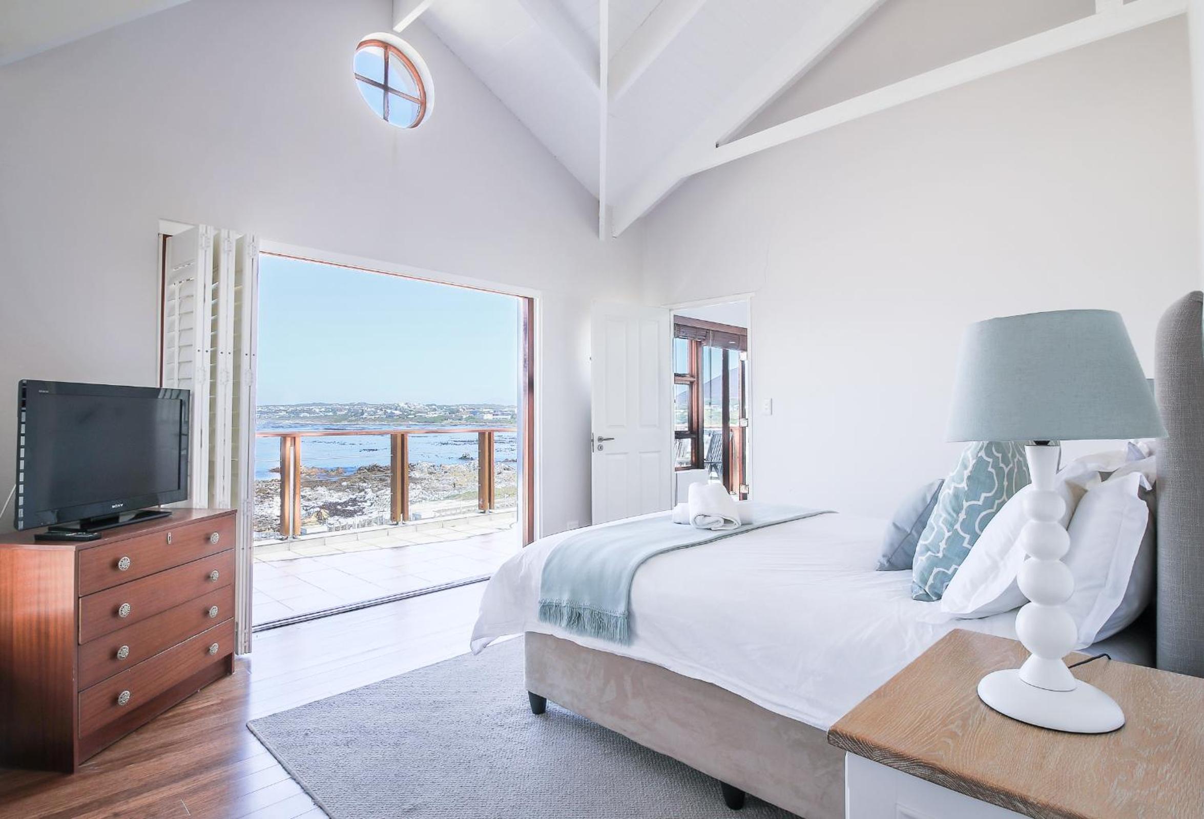 Geheim Luxury Seafront view 3