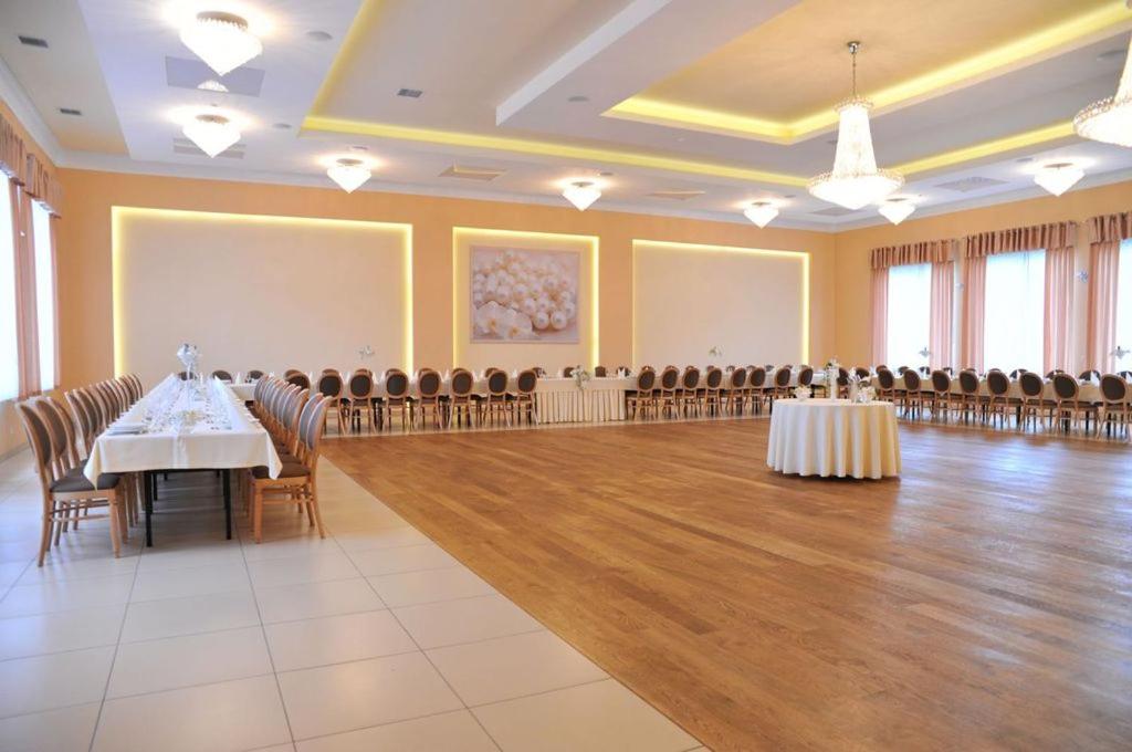 meeting & event spaces