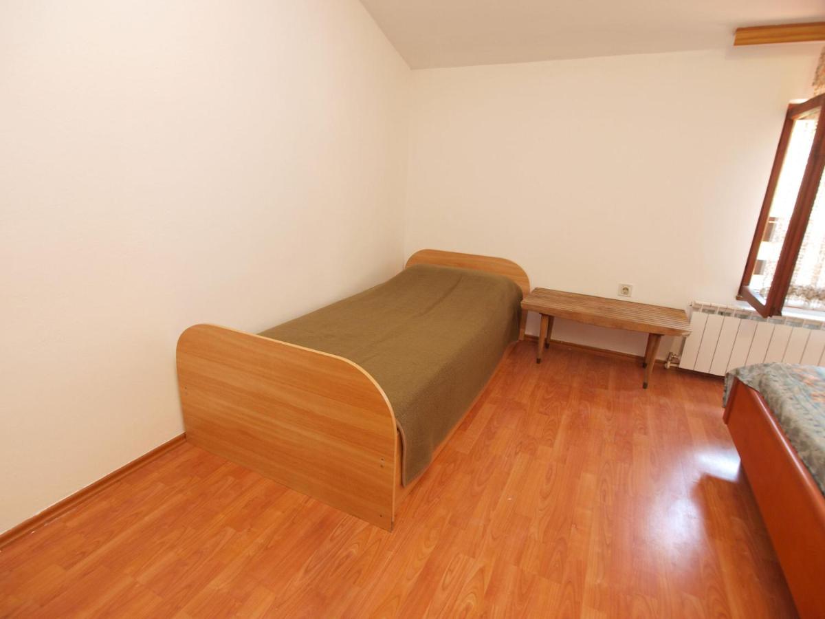 Apartments Centar 424 view 3