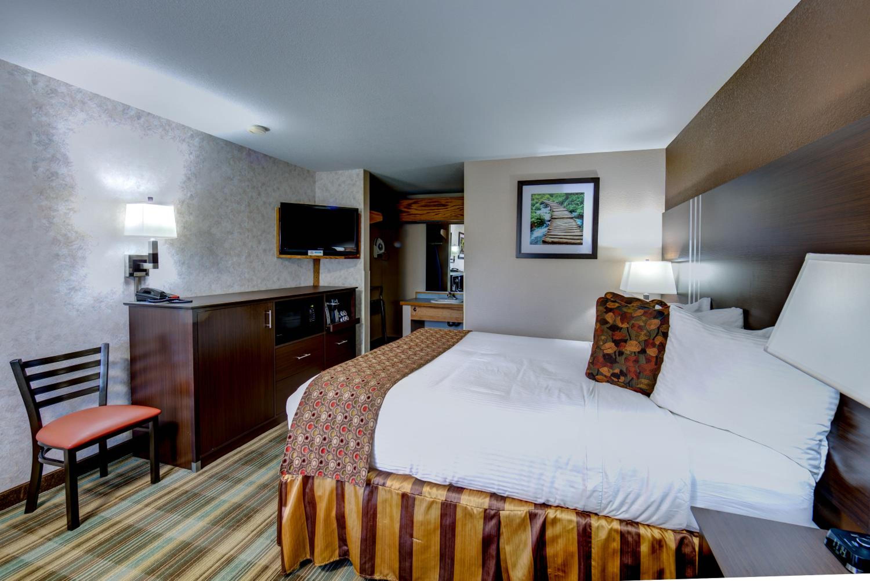 Ashland Vacations - Flagship Inn of Ashland - Property Image 11