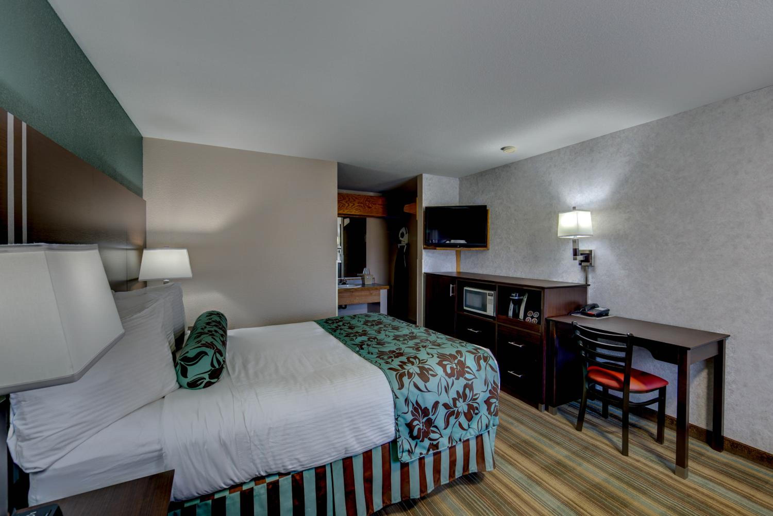 Ashland Vacations - Flagship Inn of Ashland - Property Image 9