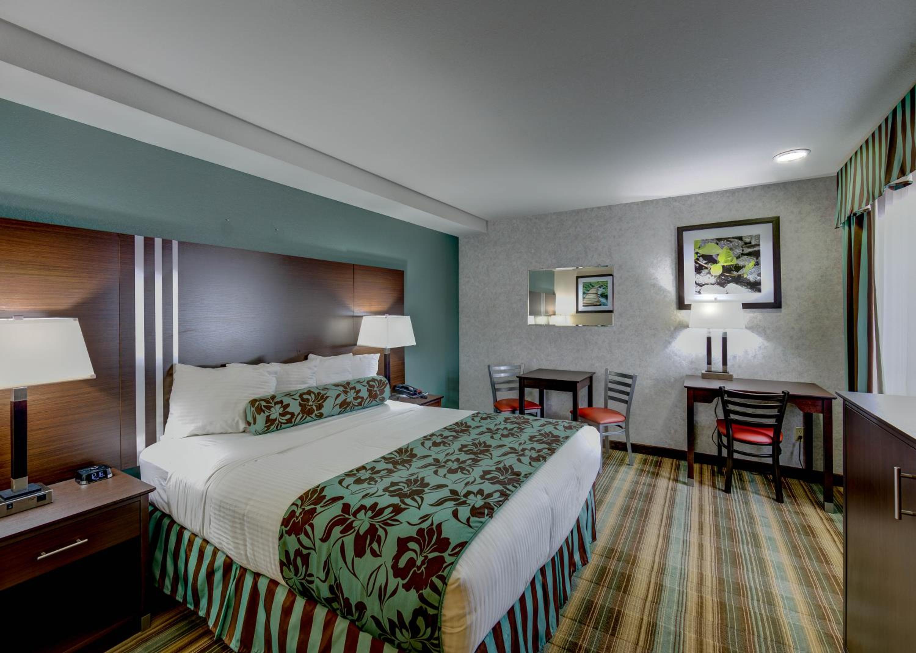 Ashland Vacations - Flagship Inn of Ashland - Property Image 2