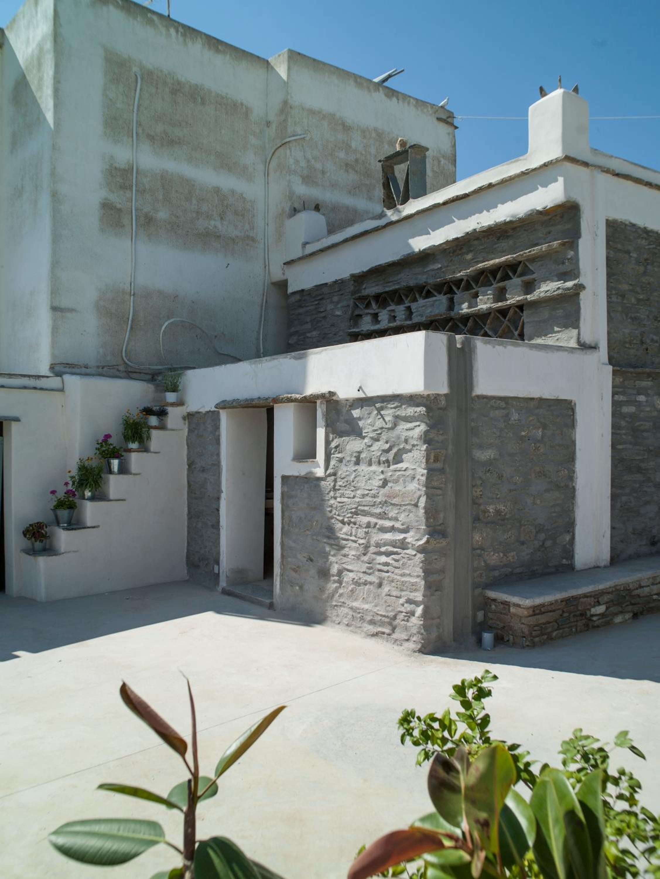 Tutti Blu Tinos Living Space view 4