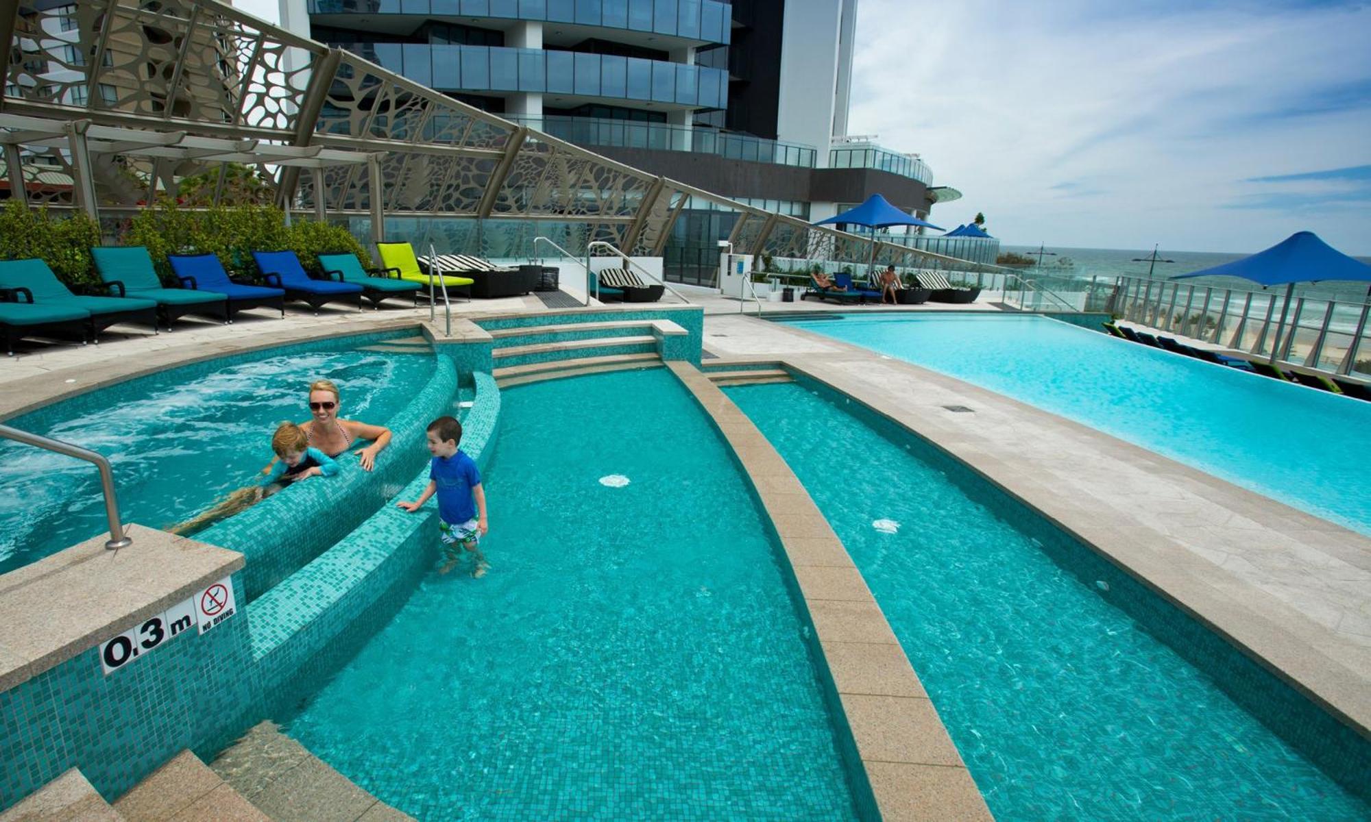 Soul Surfers Paradise 3 Bedroom Beach Apartment view 2