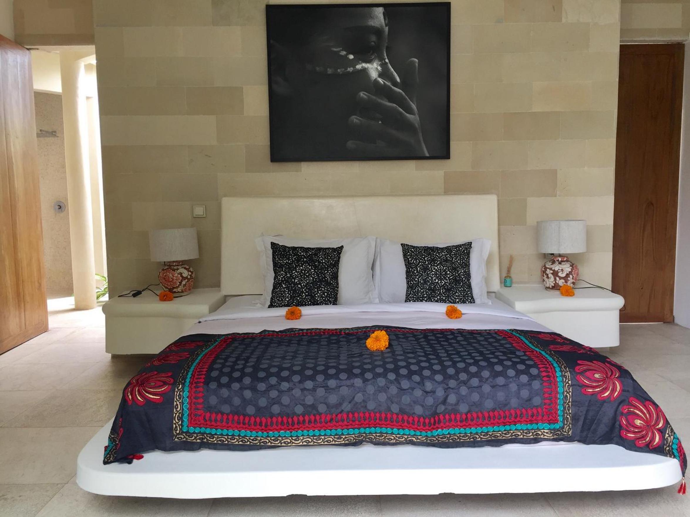 Elegant Villa Casabianca - Tropical Pool & Garden, Near Potato Head Beach Club!