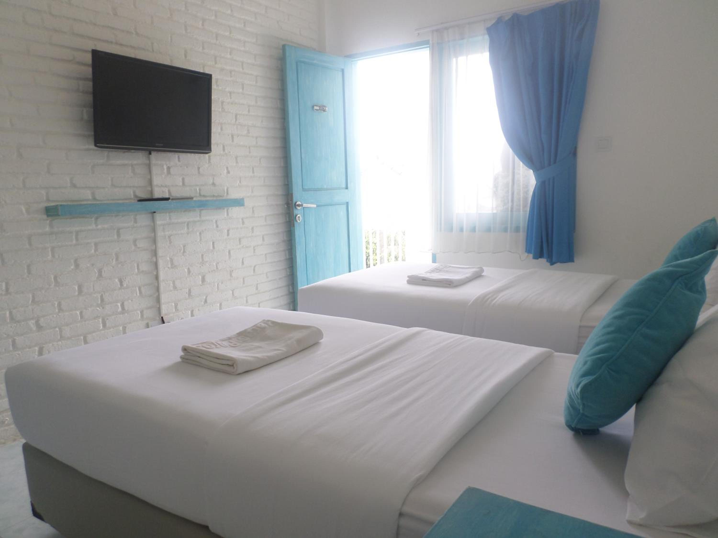 Sanur Vacations - Paras Paros Marina Lodge - Property Image 9