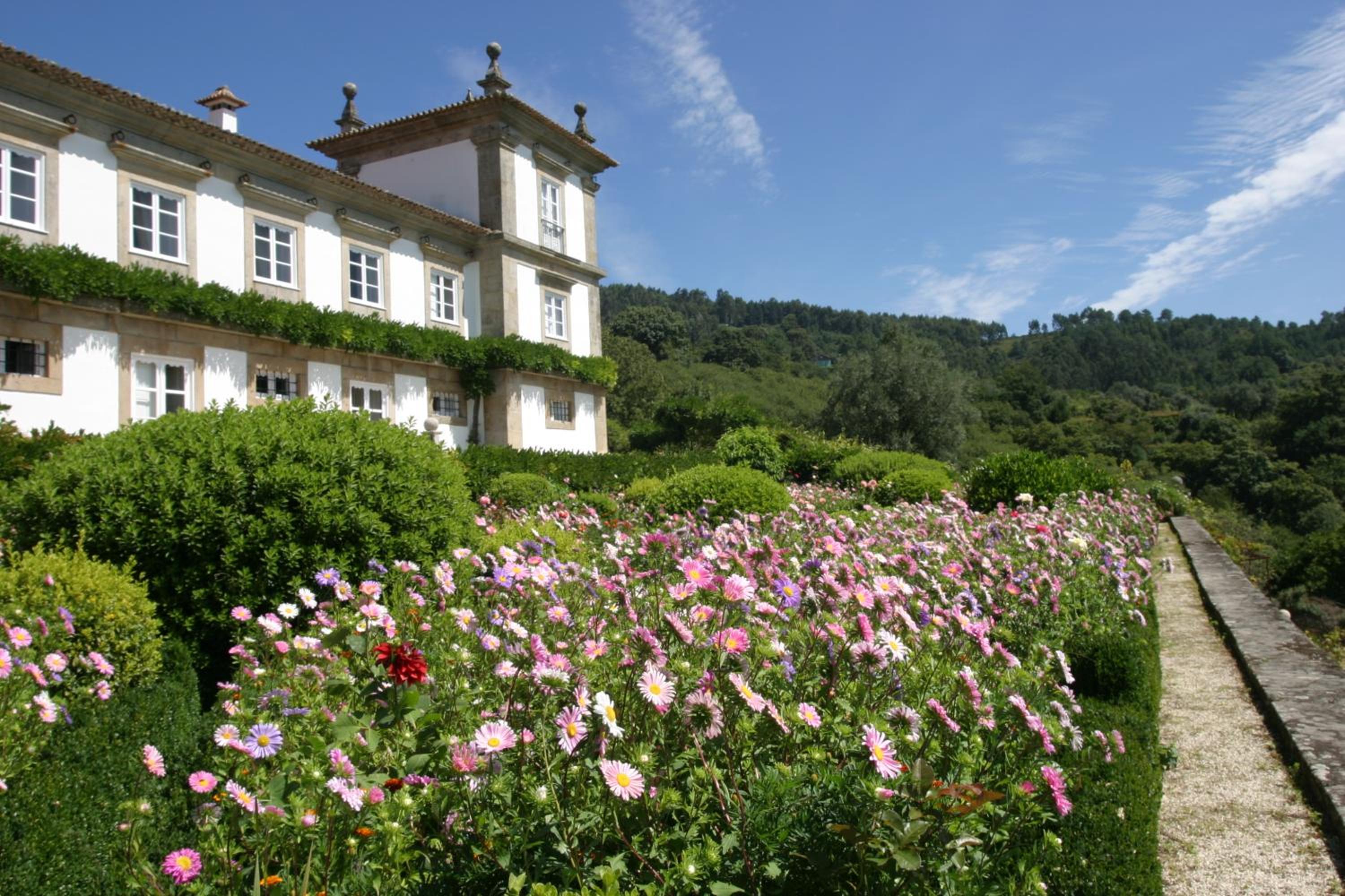 Paço de Calheiros - Turismo de Habitação