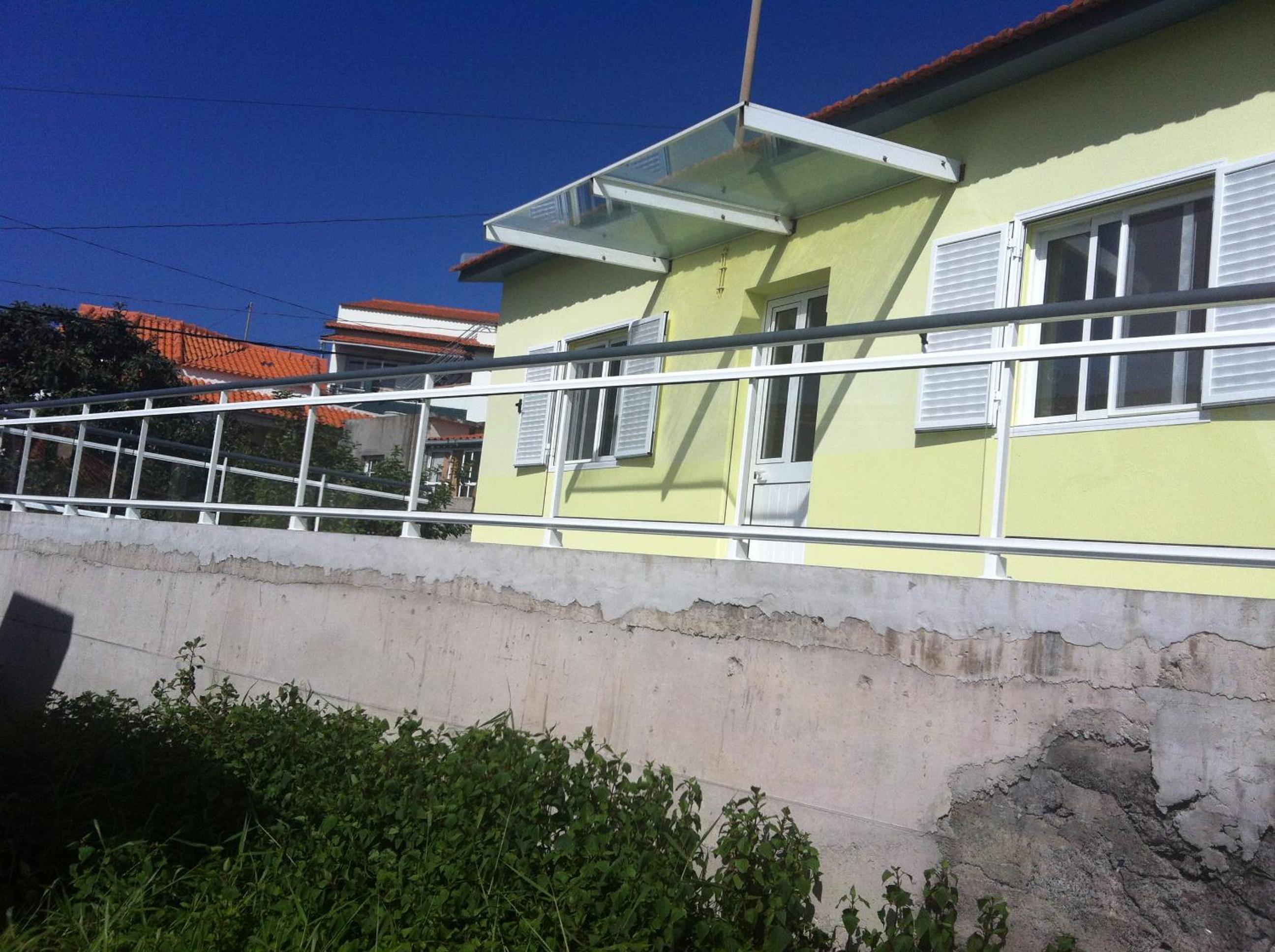 Hotel House on the Beach - Image 1