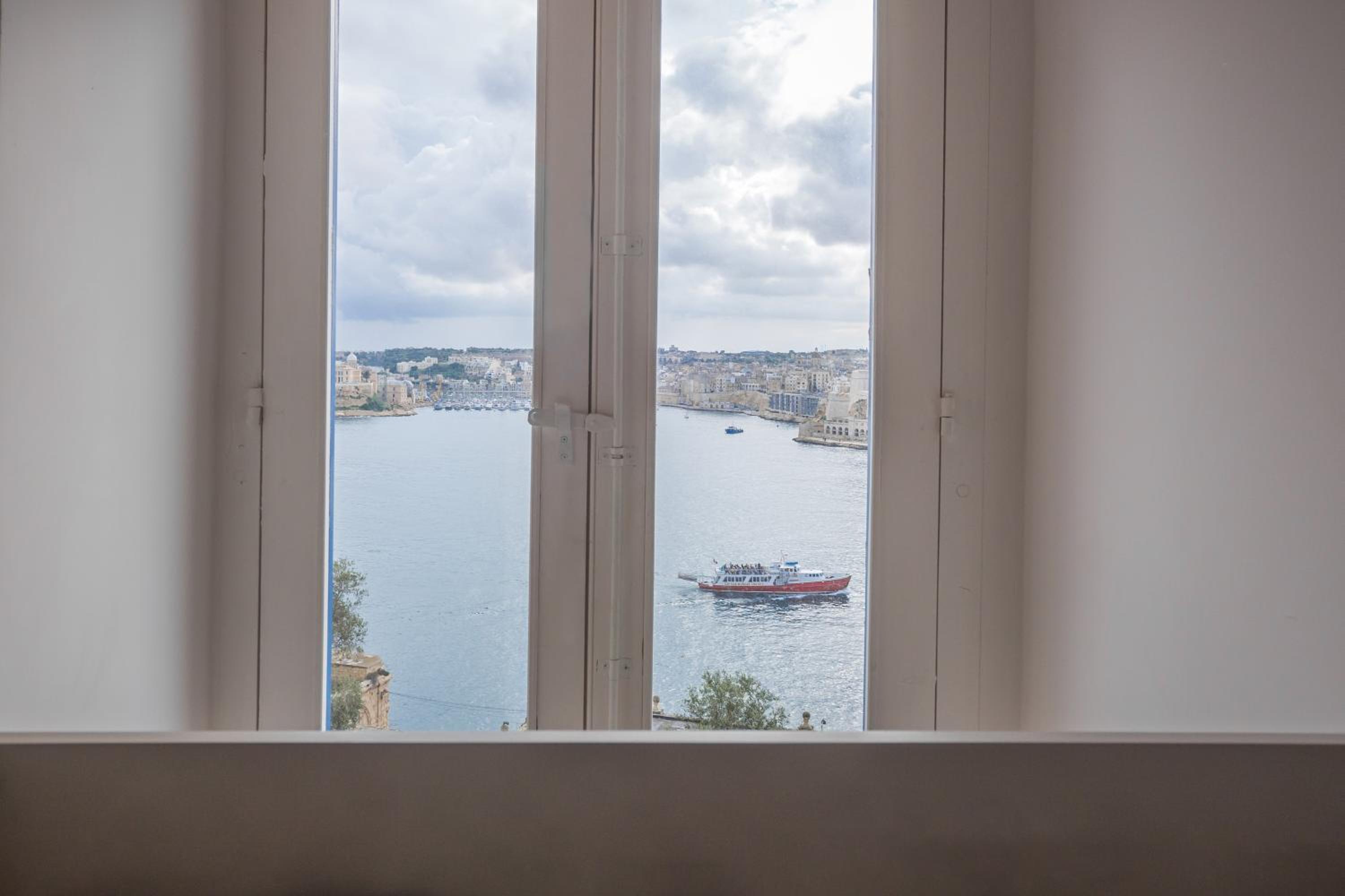 Valletta Suite Drew