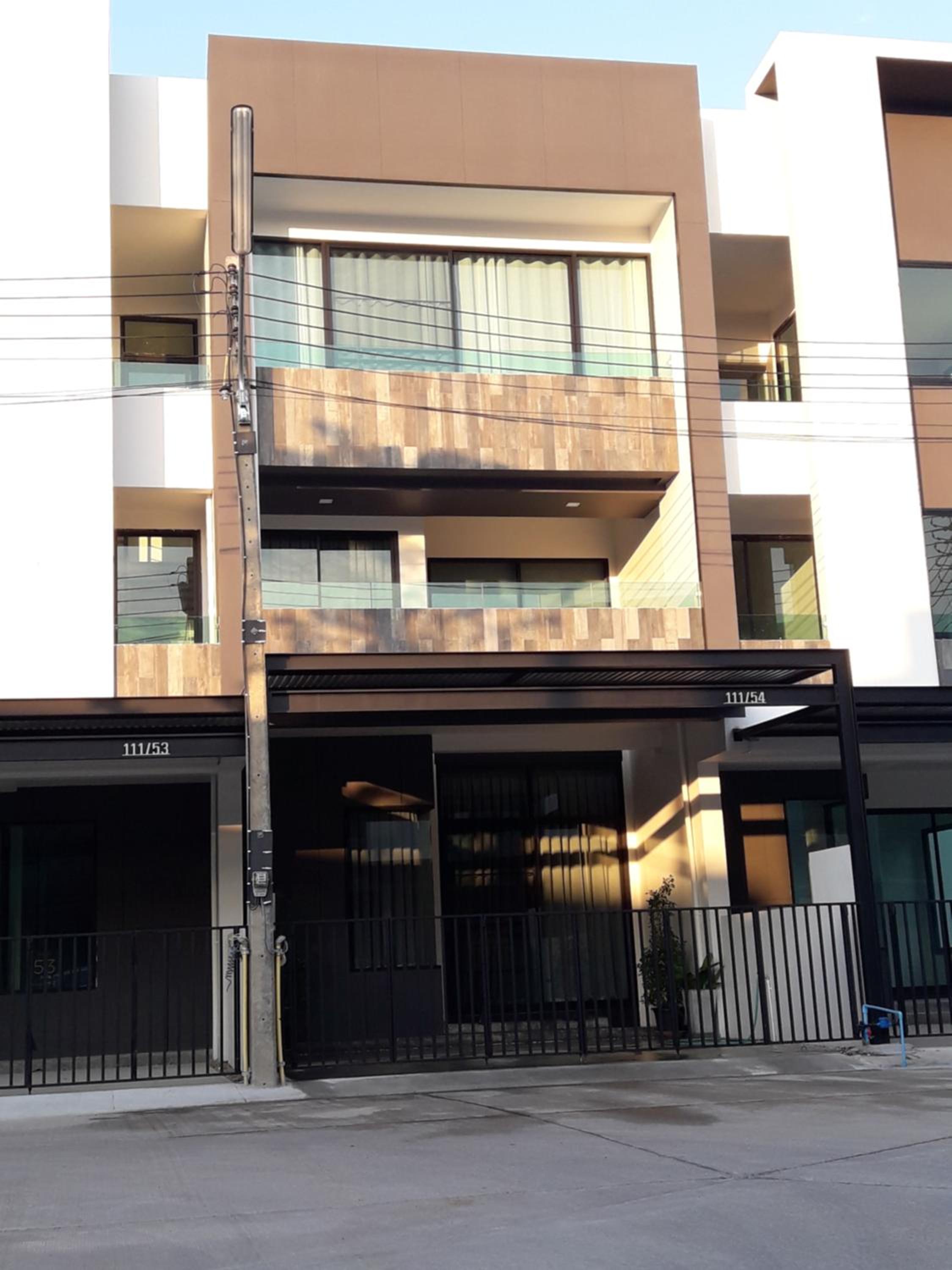 New Loft Modern Home