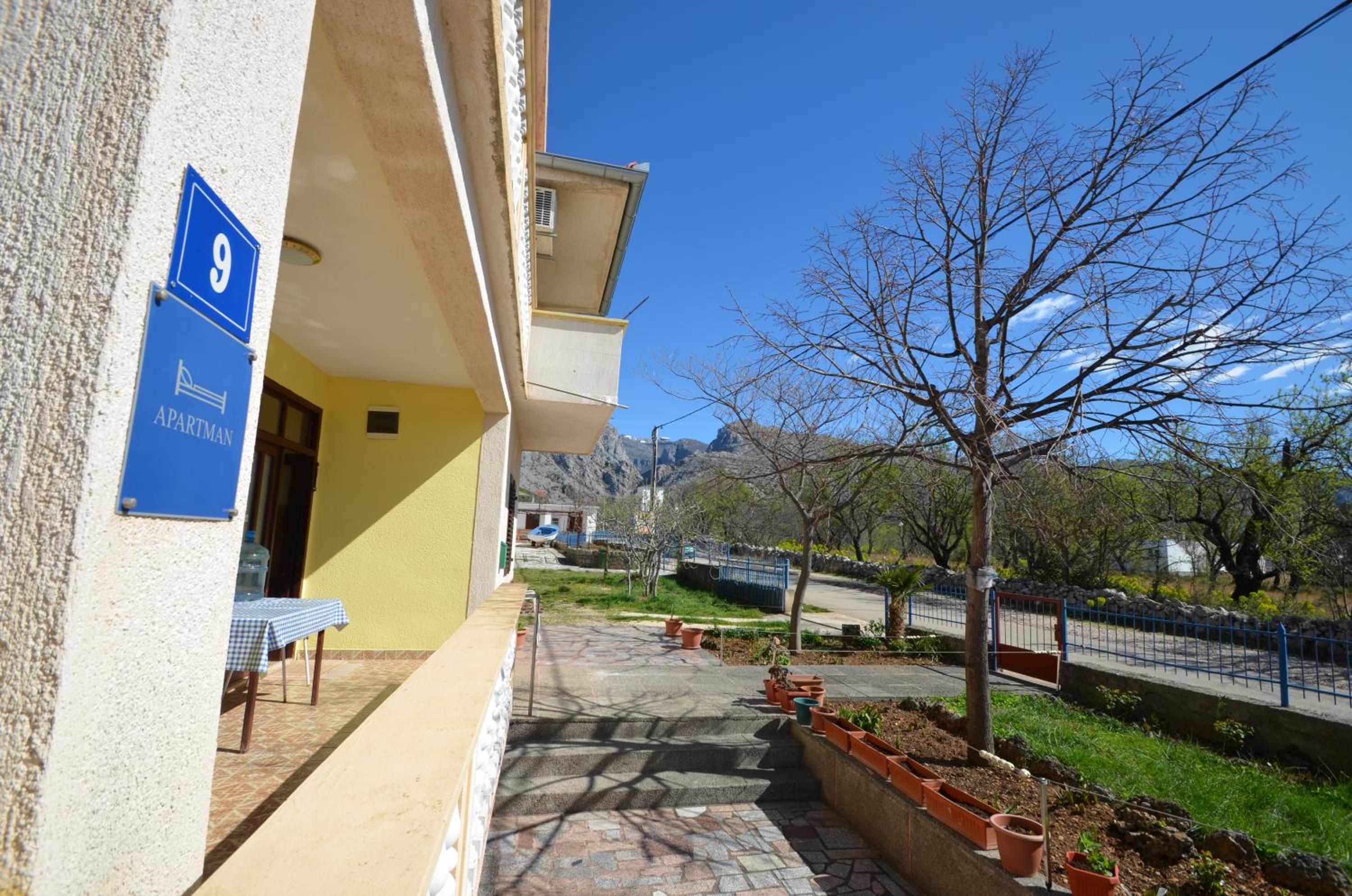 Apartments CICO Starigrad Paklenica view 3