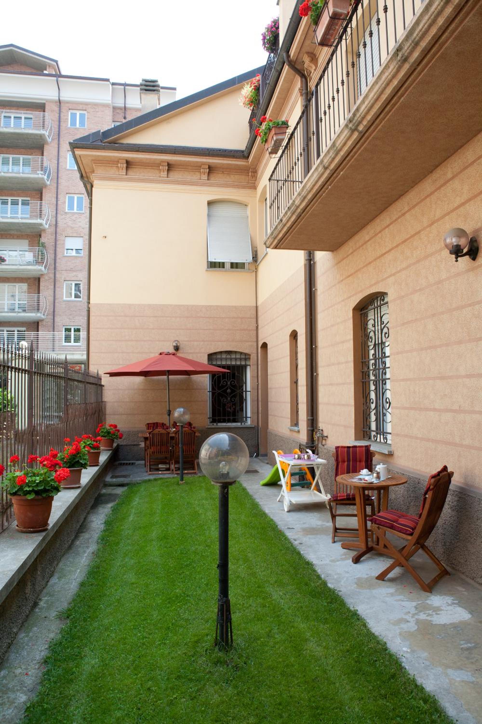 Photo 7