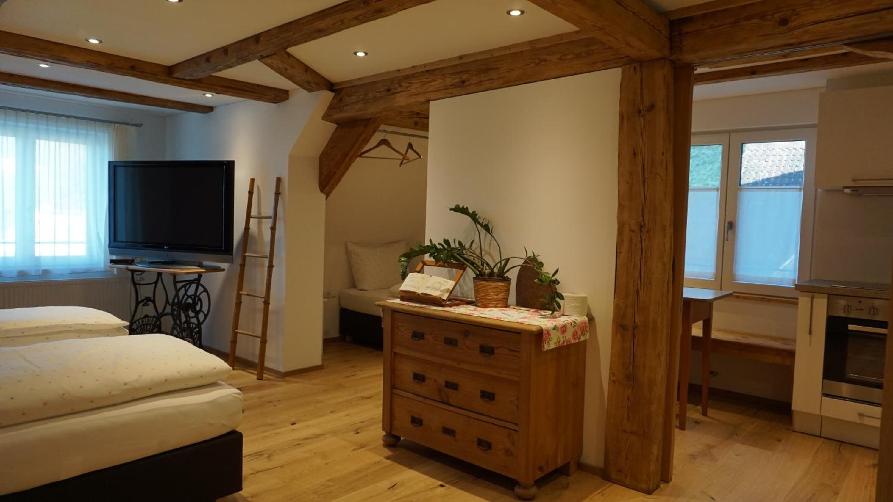 Waldrast Bed & Breakfast