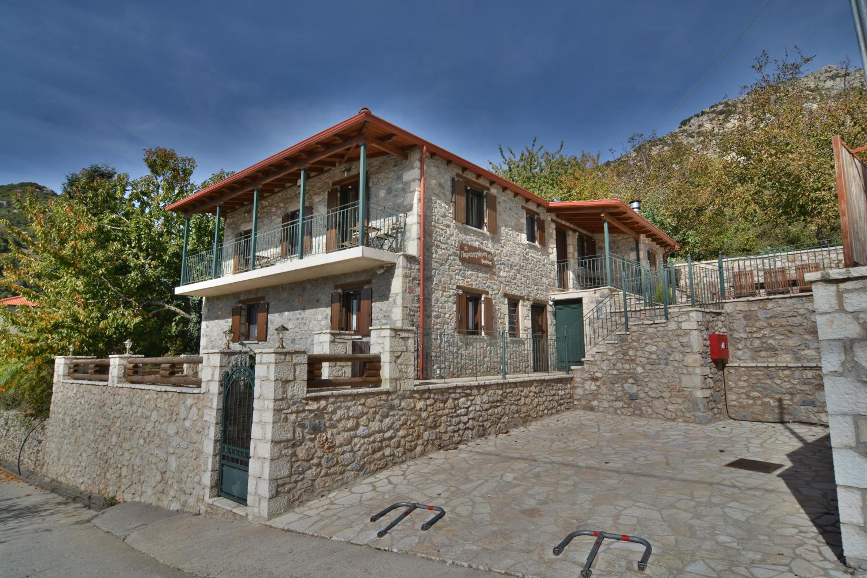 Photo 6