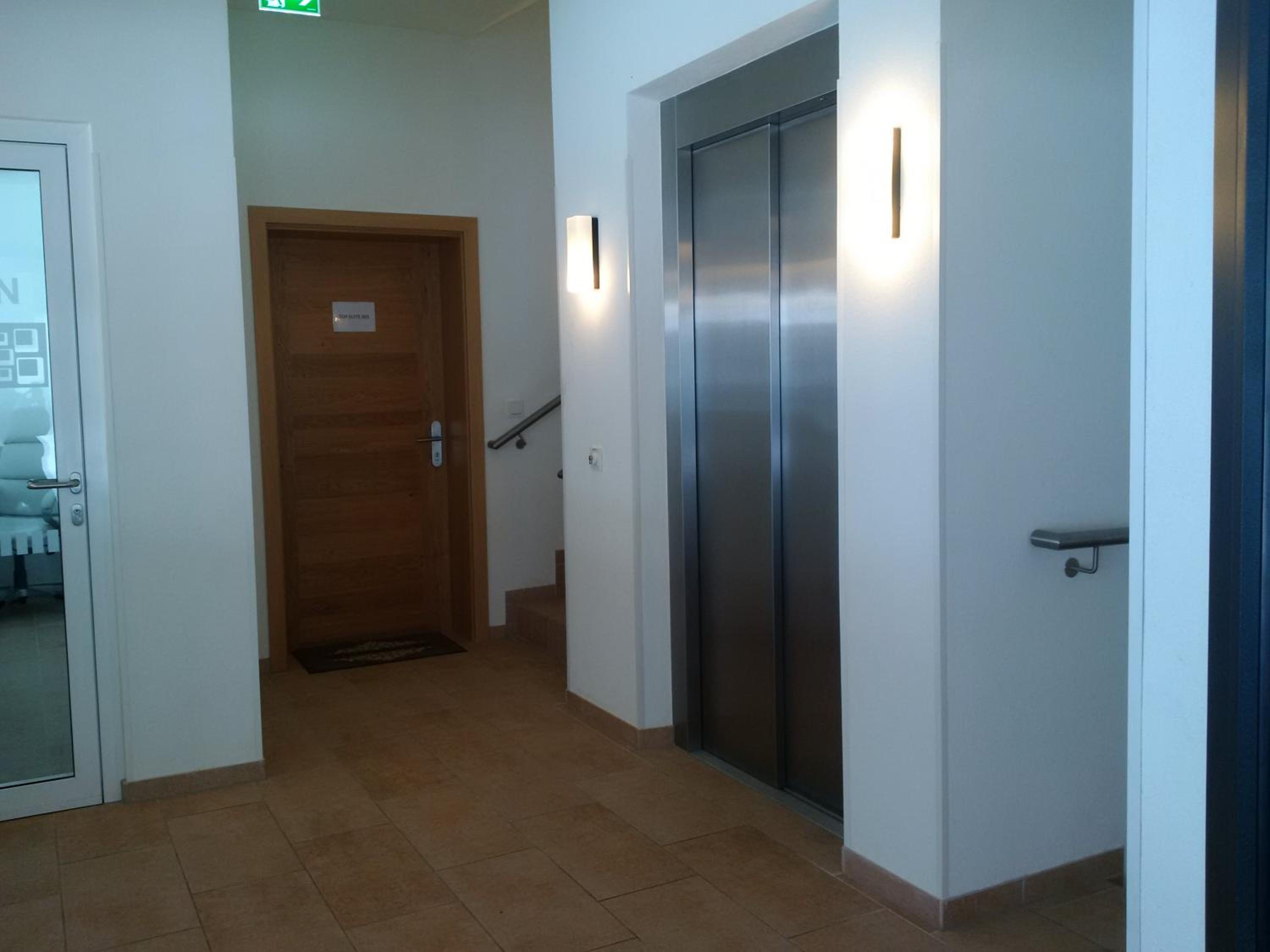 Photo 28