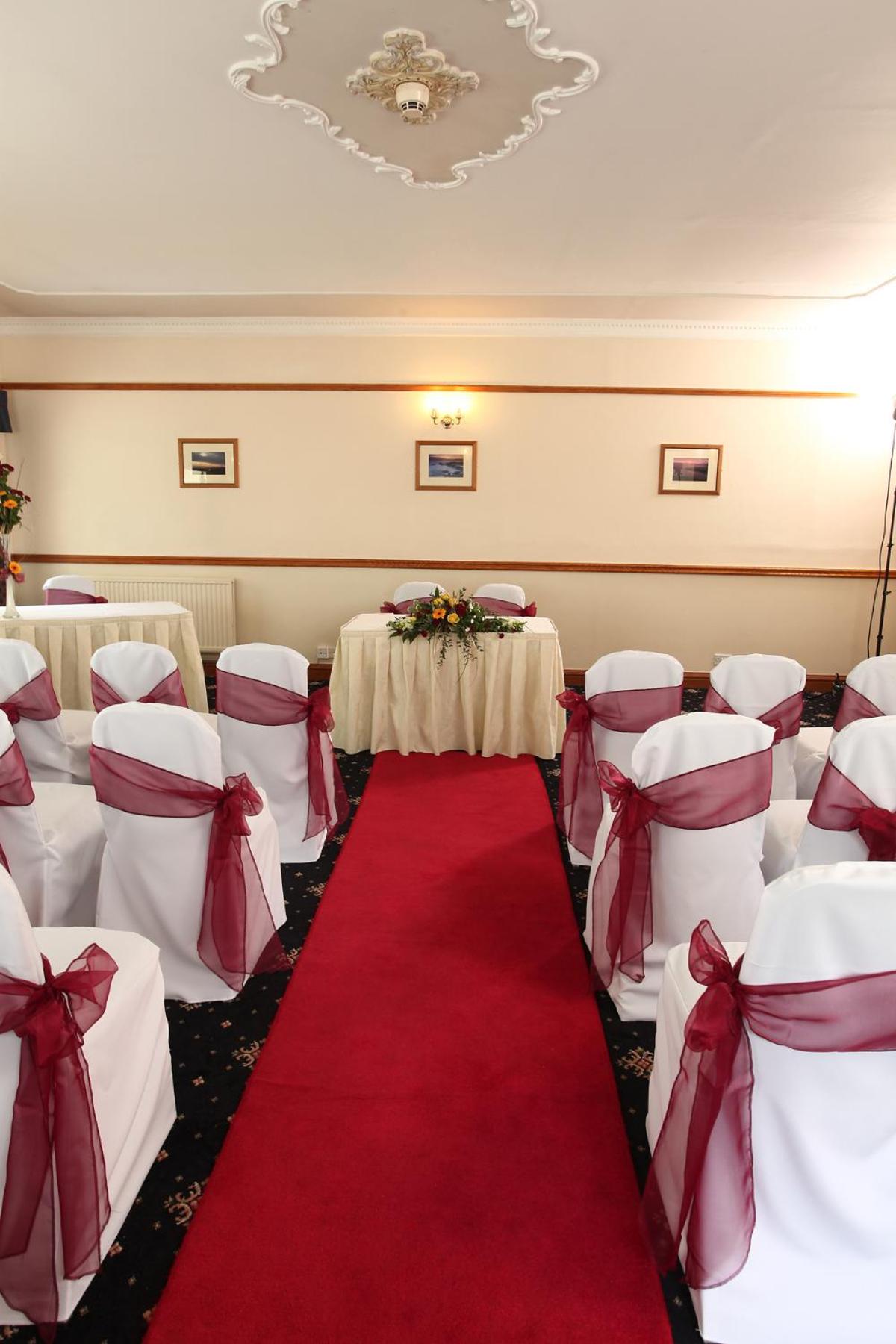 Bridgend Vacations - Best Western Premier Heronston Hotel  Spa - Property Image 6
