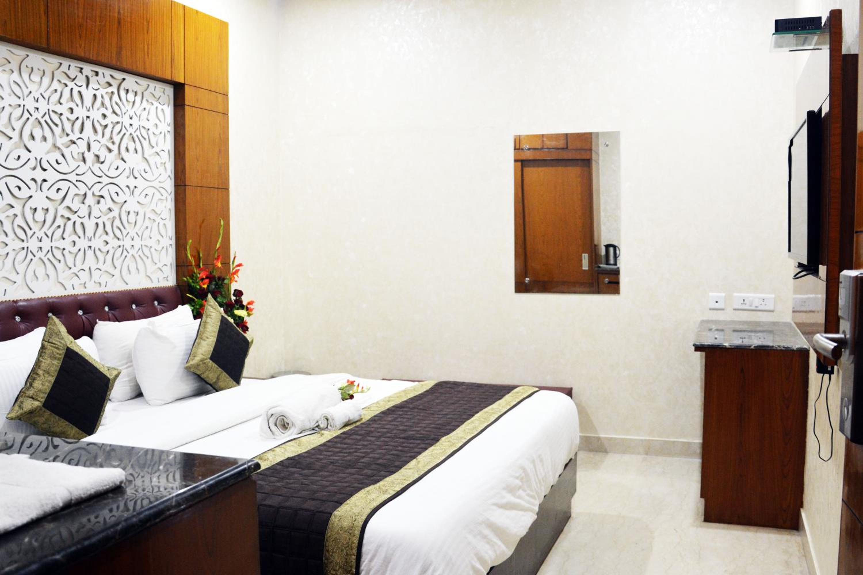 Gurgaon Vacations - Trinity Corporate Udyog Vihar - Property Image 6