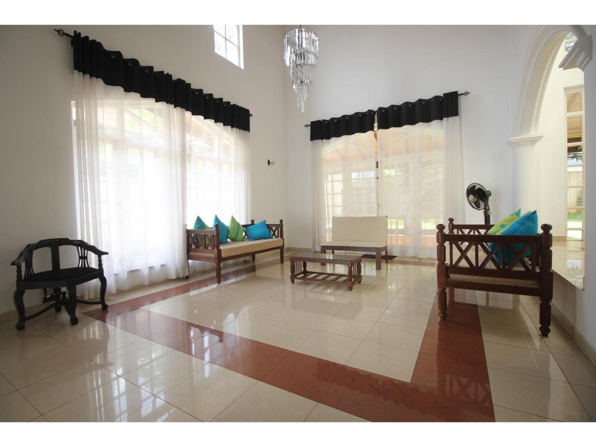 Olu Colombo Villa