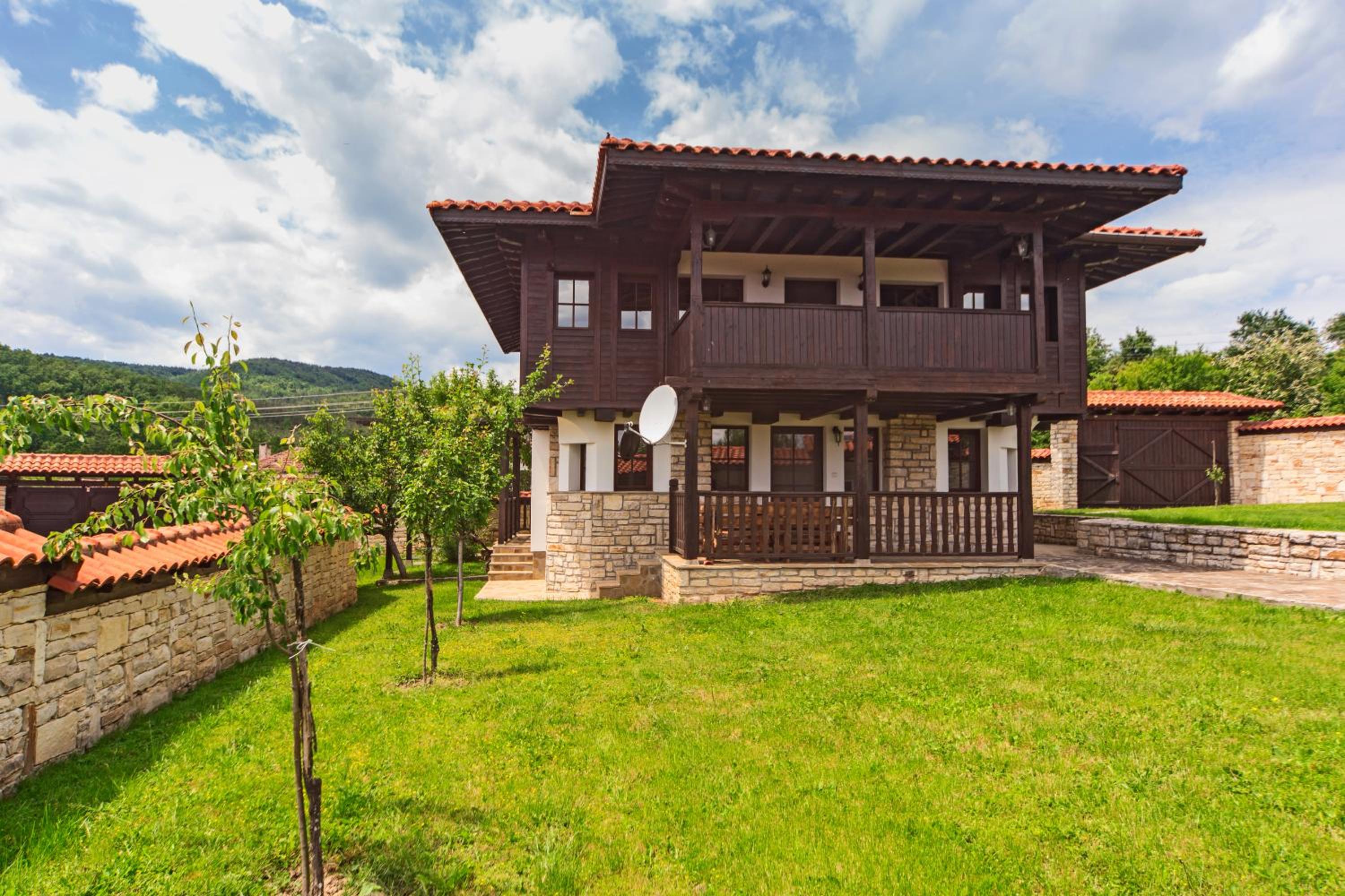 Complex Rayuvski Han