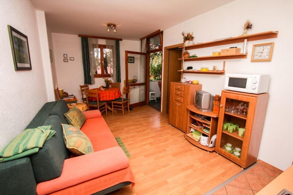 Apartments Irena Punta Skala