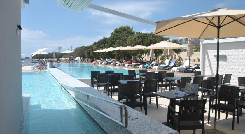 Apartments Irena Punta Skala