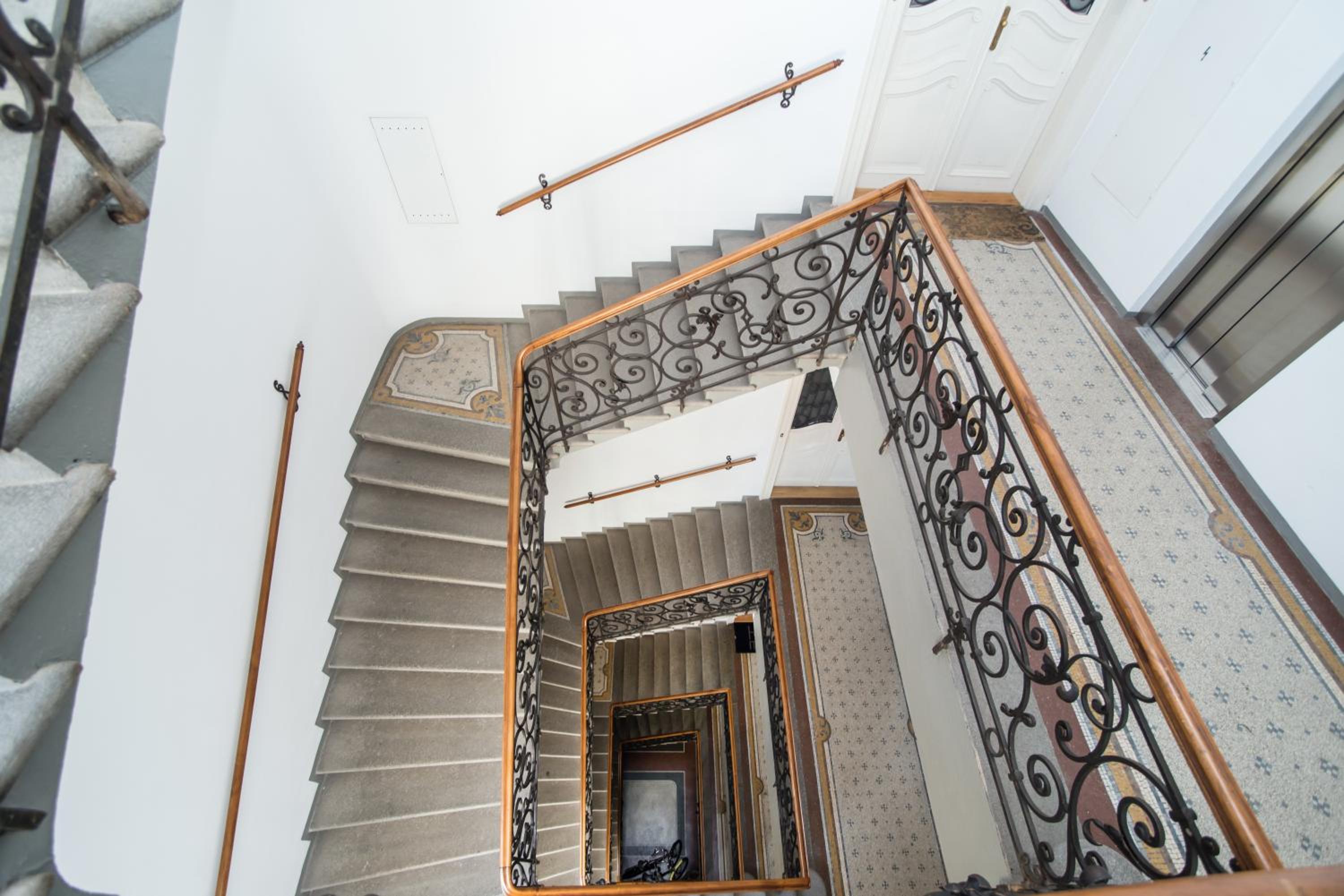 Spacious two-bedroom apartment in Old Town