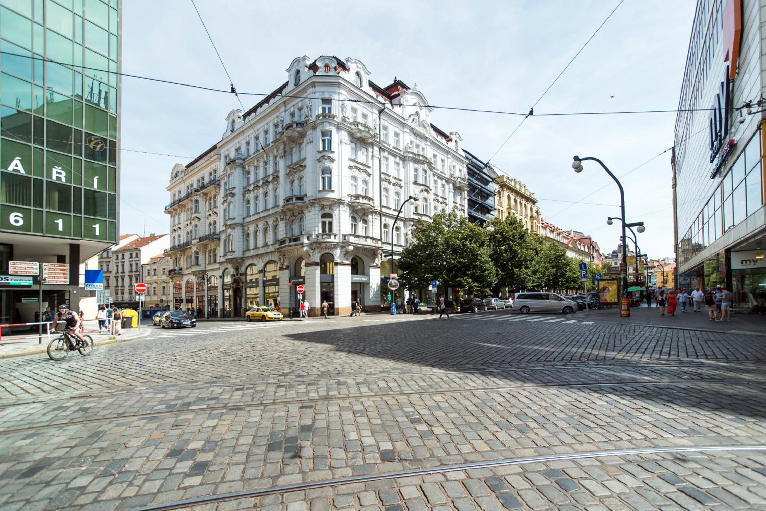 Spacious two-bedroom apartment in Old Town