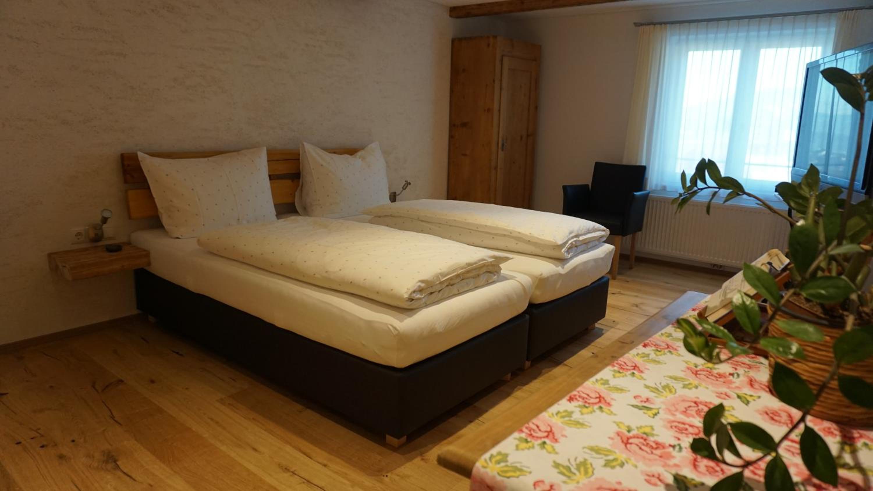 Waldrast Bed & Breakfast