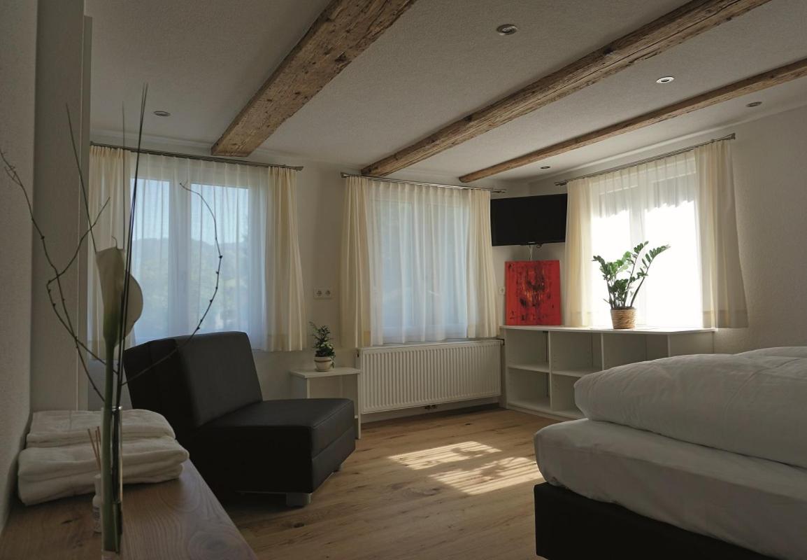 Waldrast Bed & Breakfast