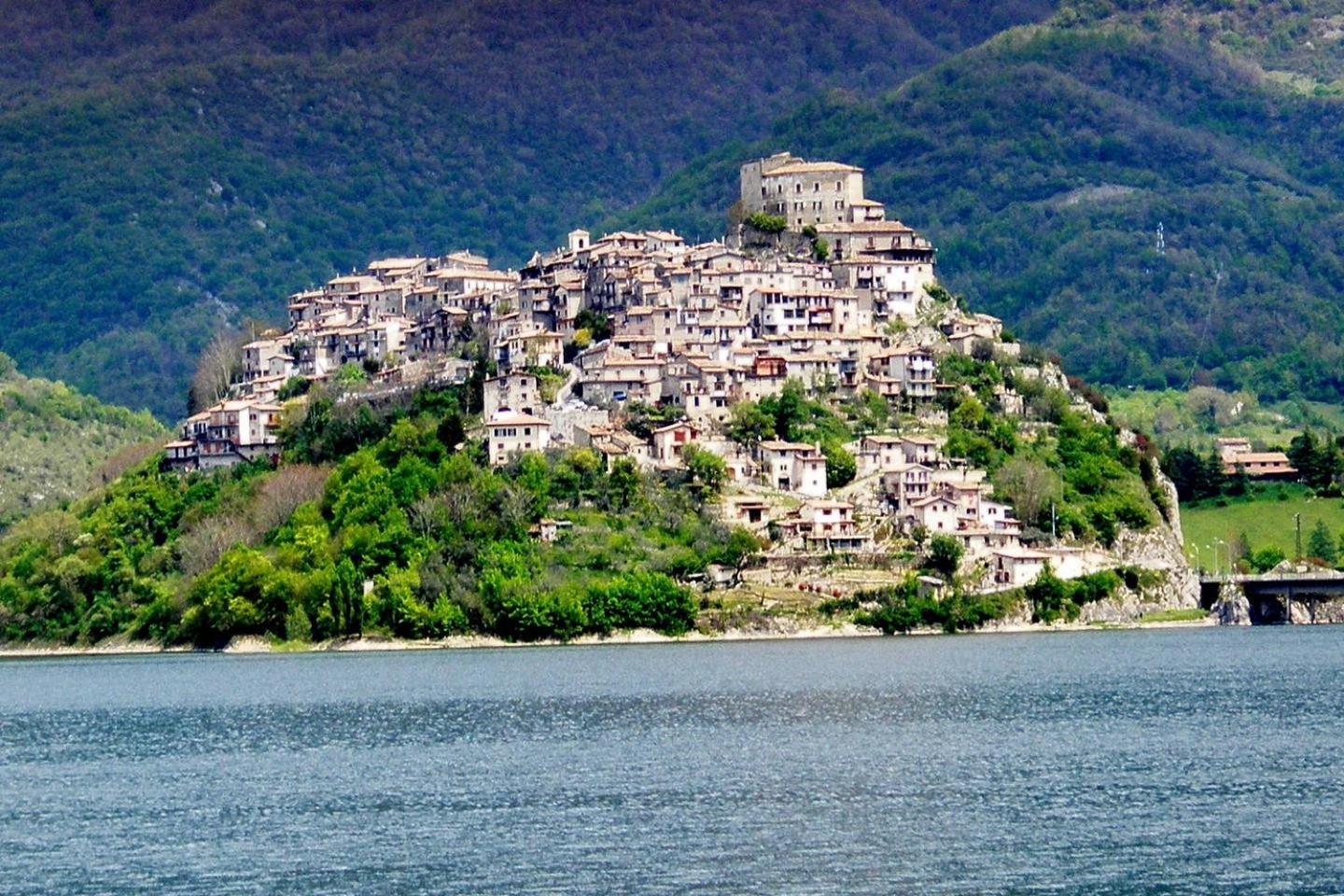 Casa con terrazzo vista Lago - LAKEHOLIDAY IT