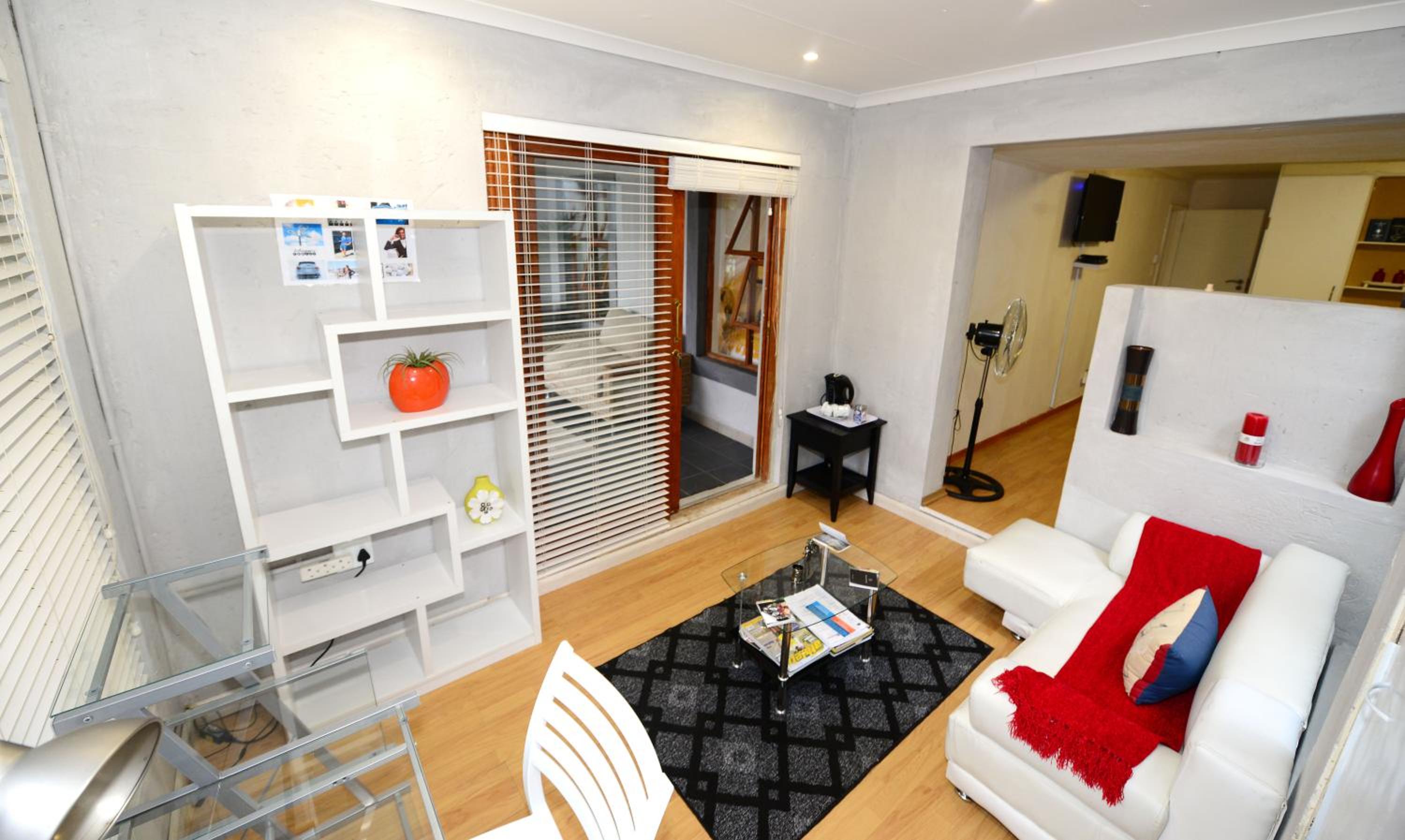 Corgi Guest House