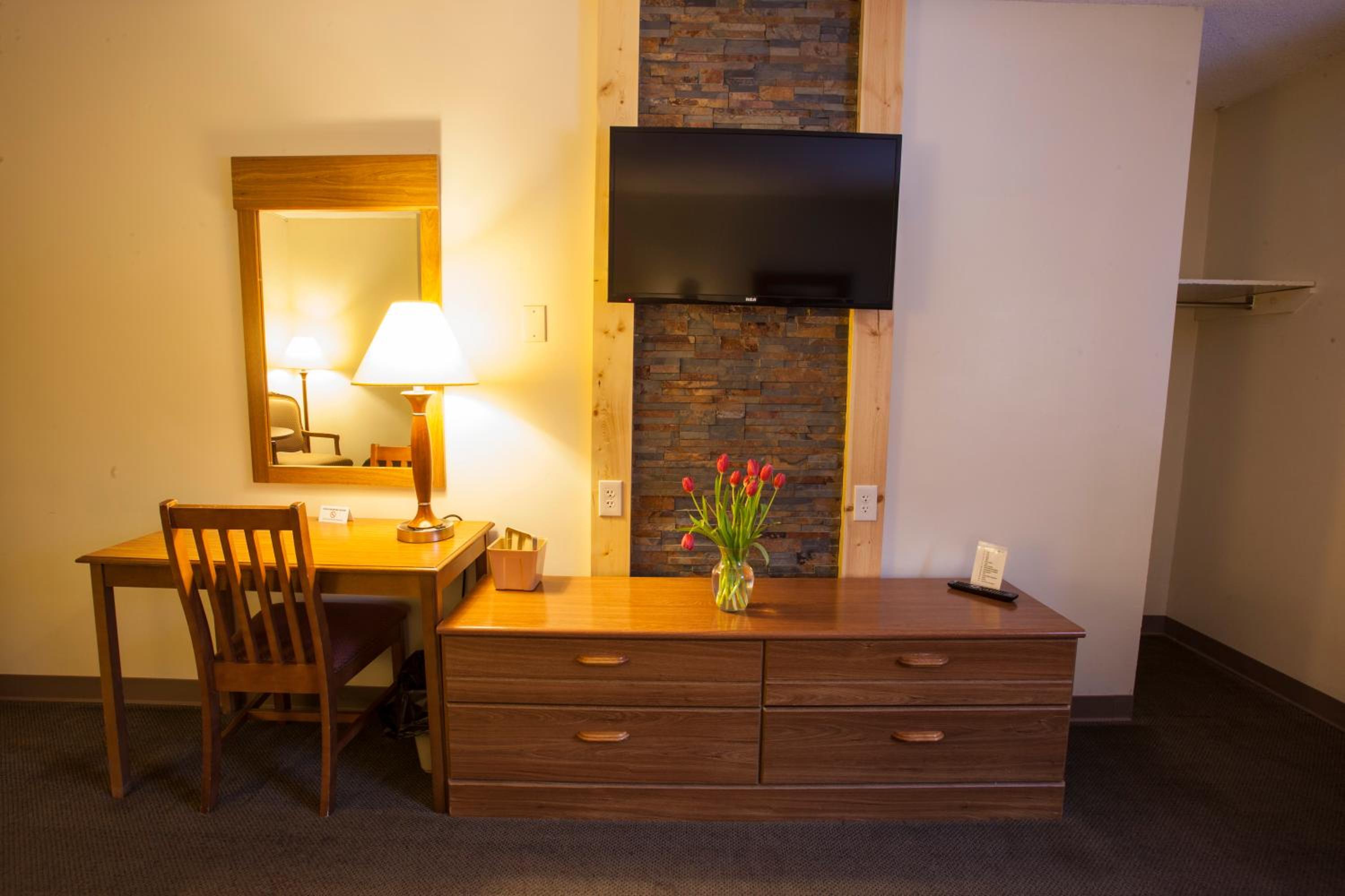 Cadillac Vacations - Caberfae Peaks Ski  Golf Resort - Property Image 3