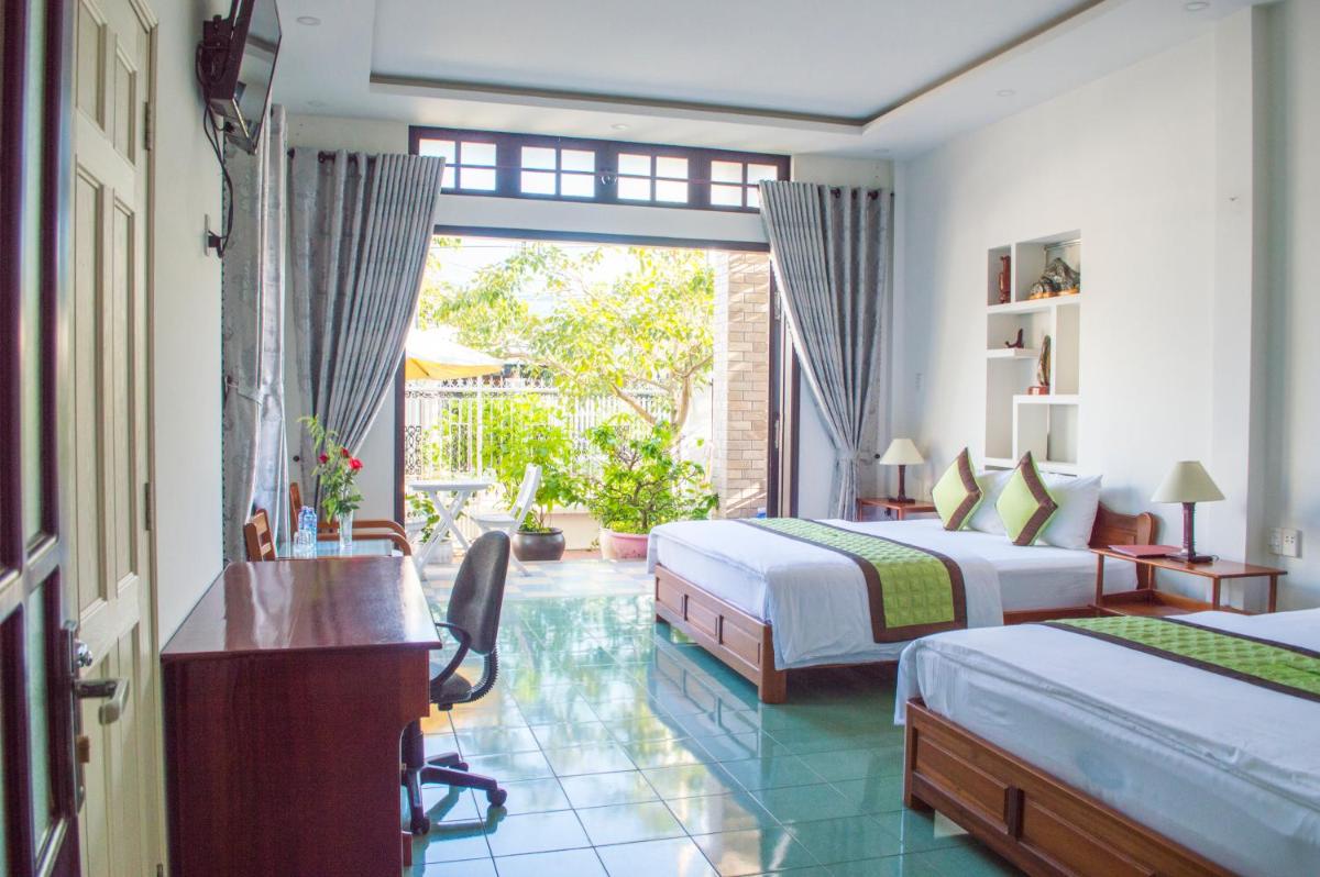 HaLo HomeStay