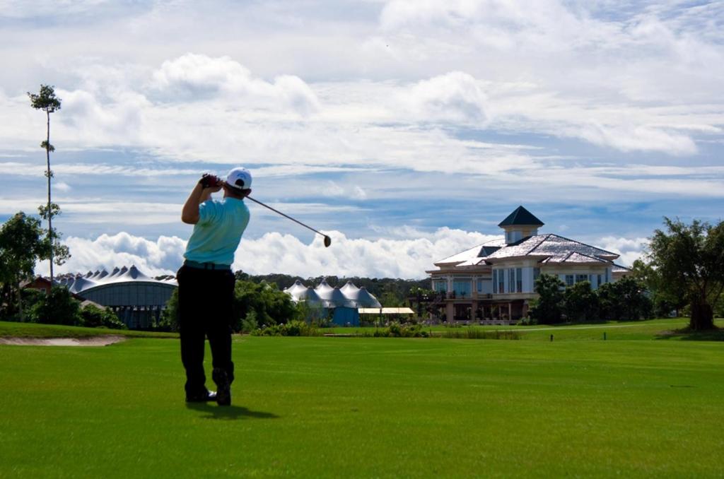 Eastwood Valley Golf & Country Club