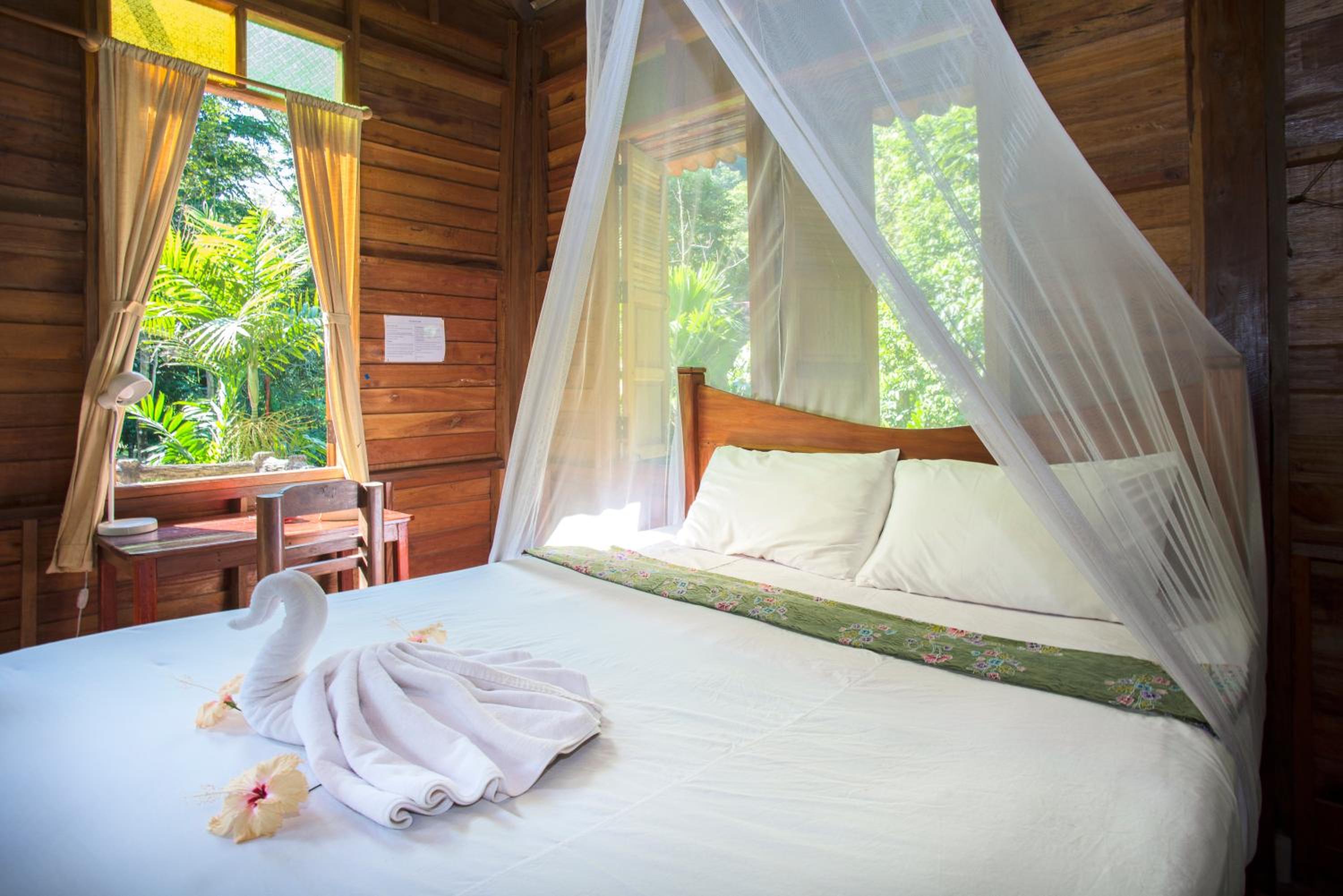 Art's Riverview Lodge