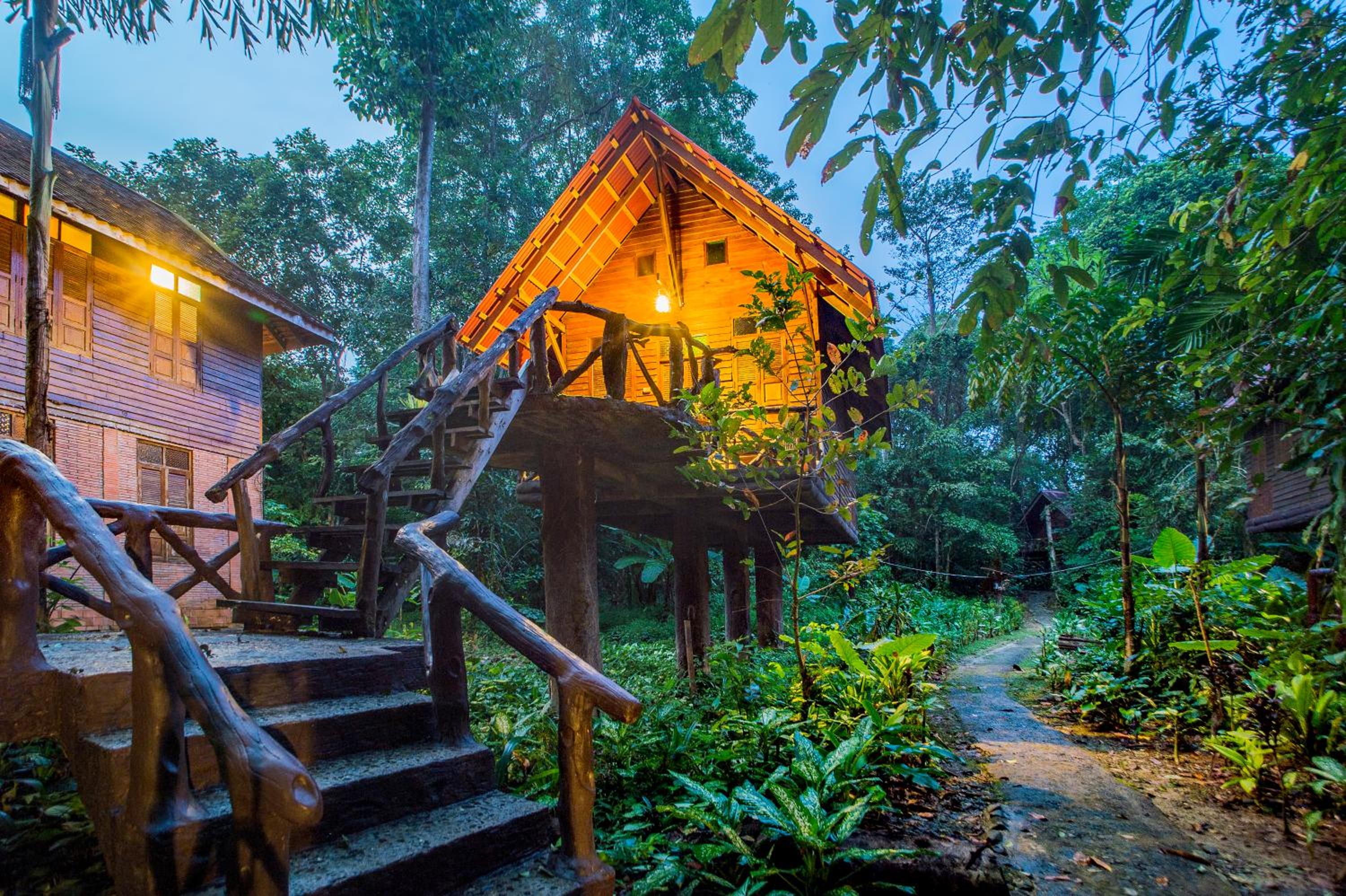 Art's Riverview Lodge