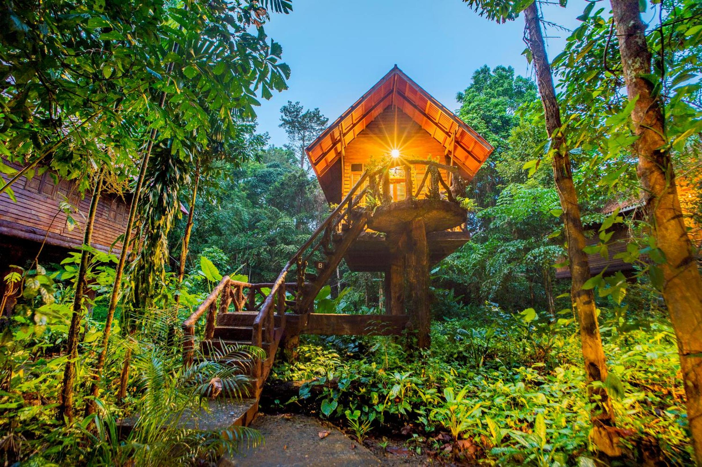 Art's Riverview Lodge