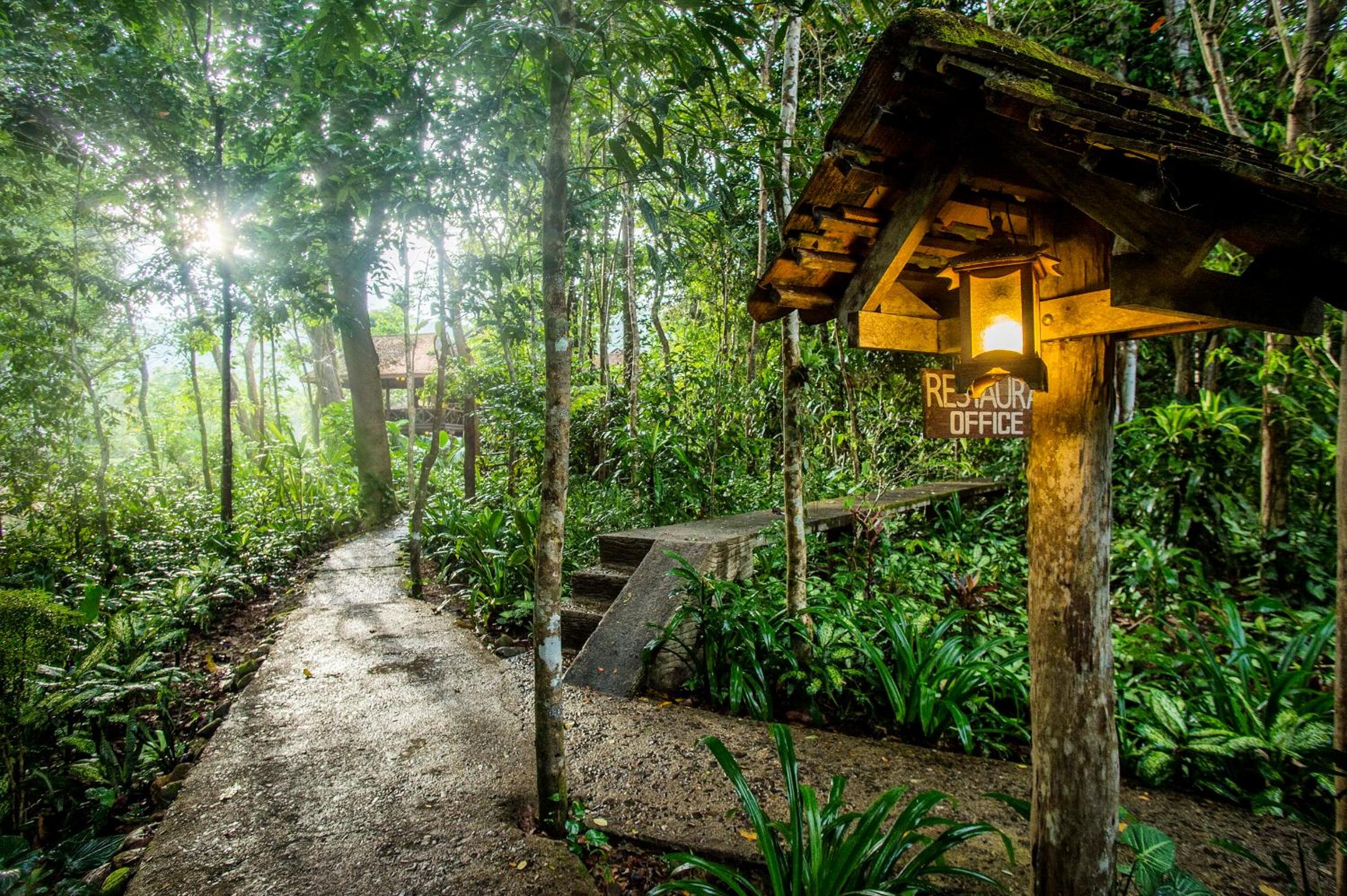Art's Riverview Lodge