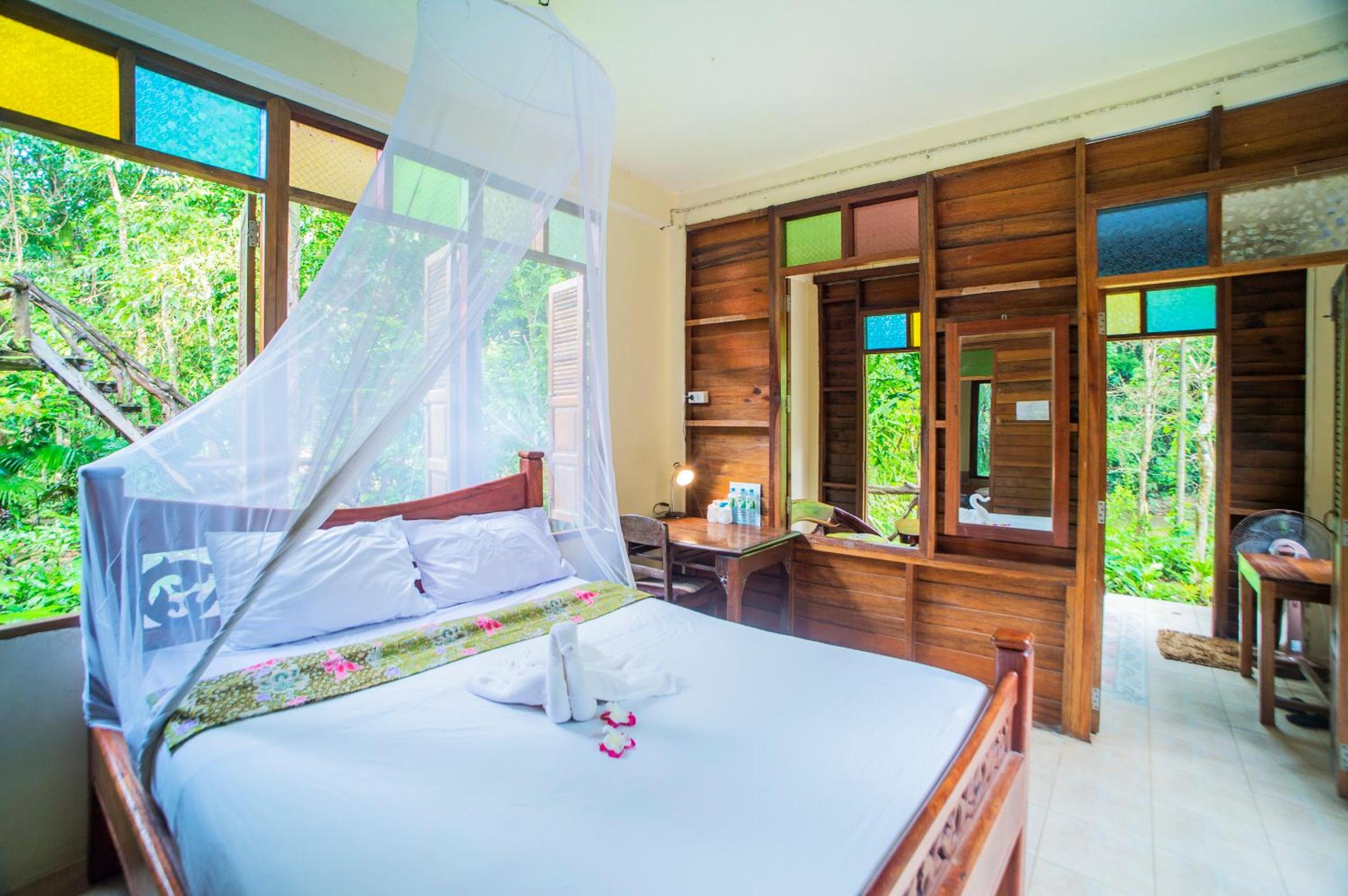 Art's Riverview Lodge