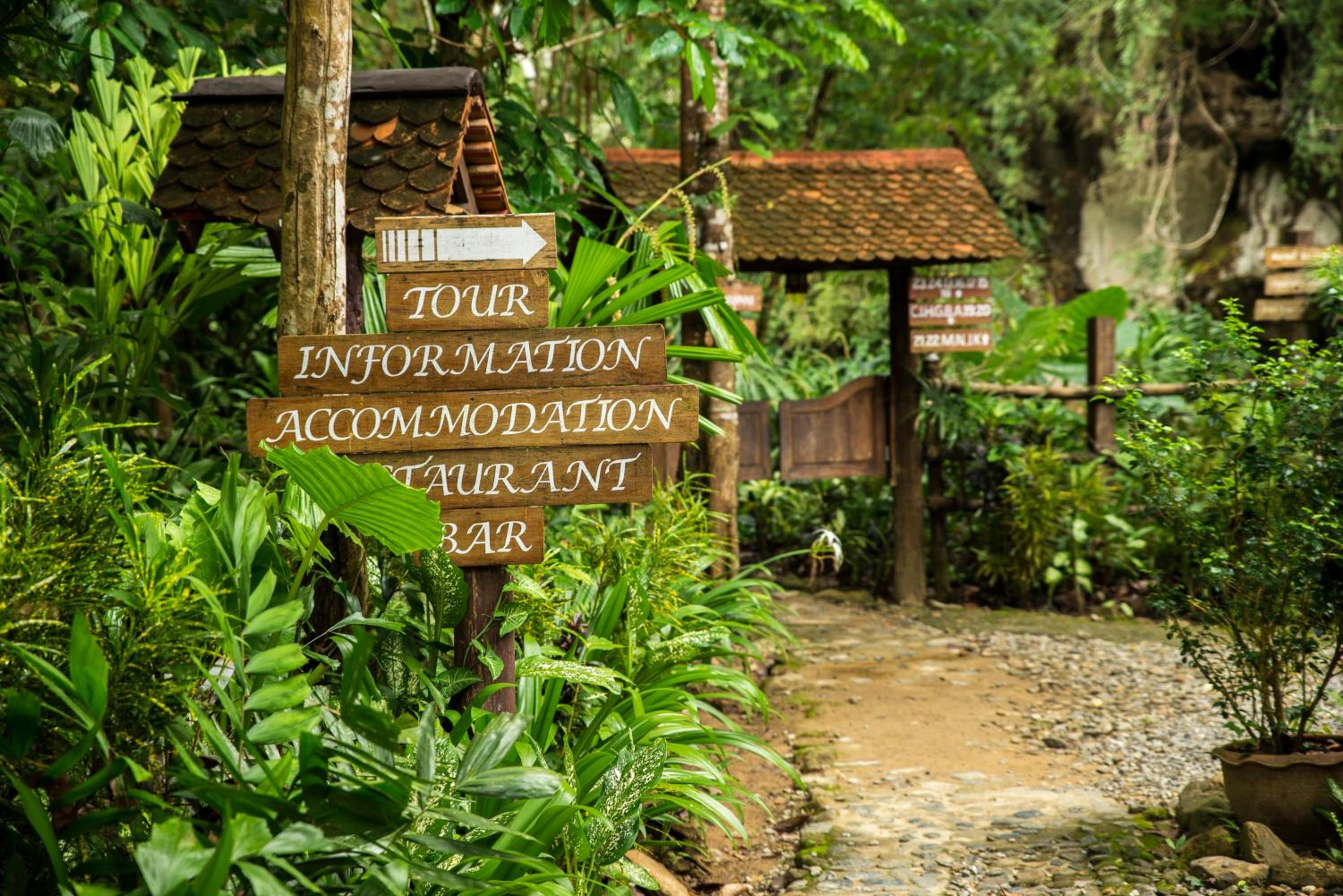 Art's Riverview Lodge