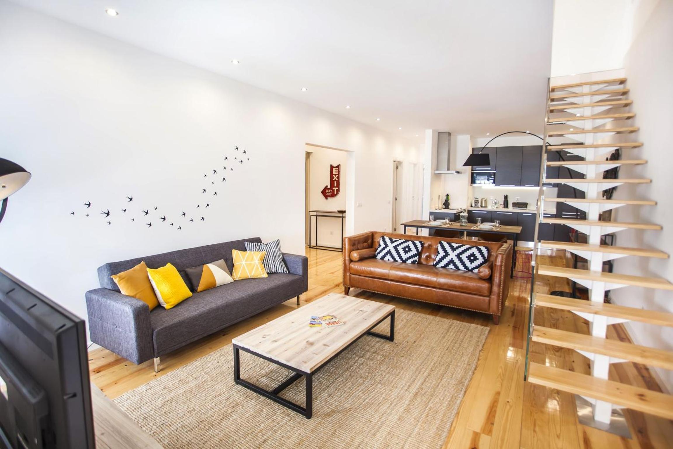 Cais Apartment River View by LovelyStay view 2