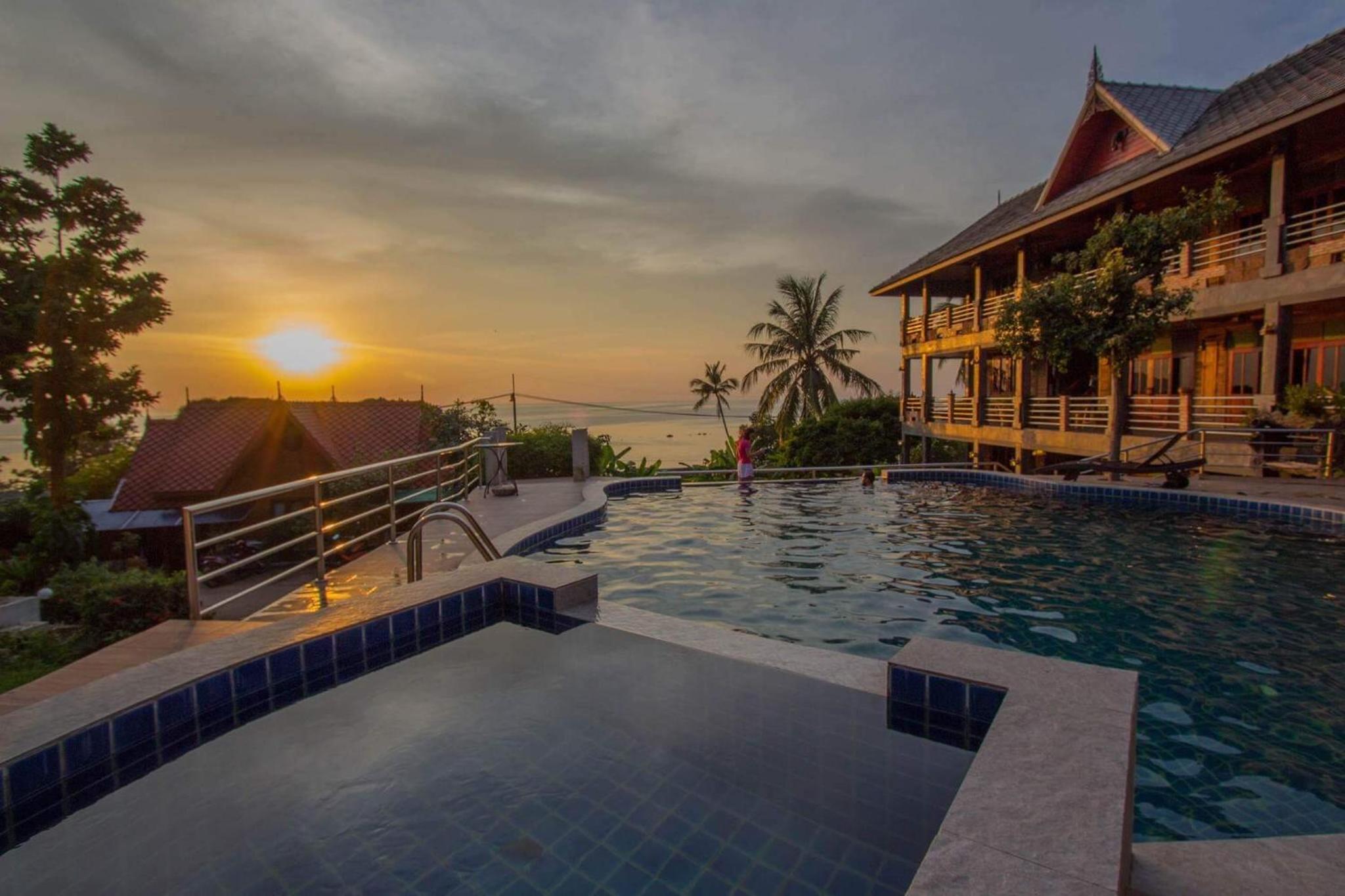 Sea Rock Resort