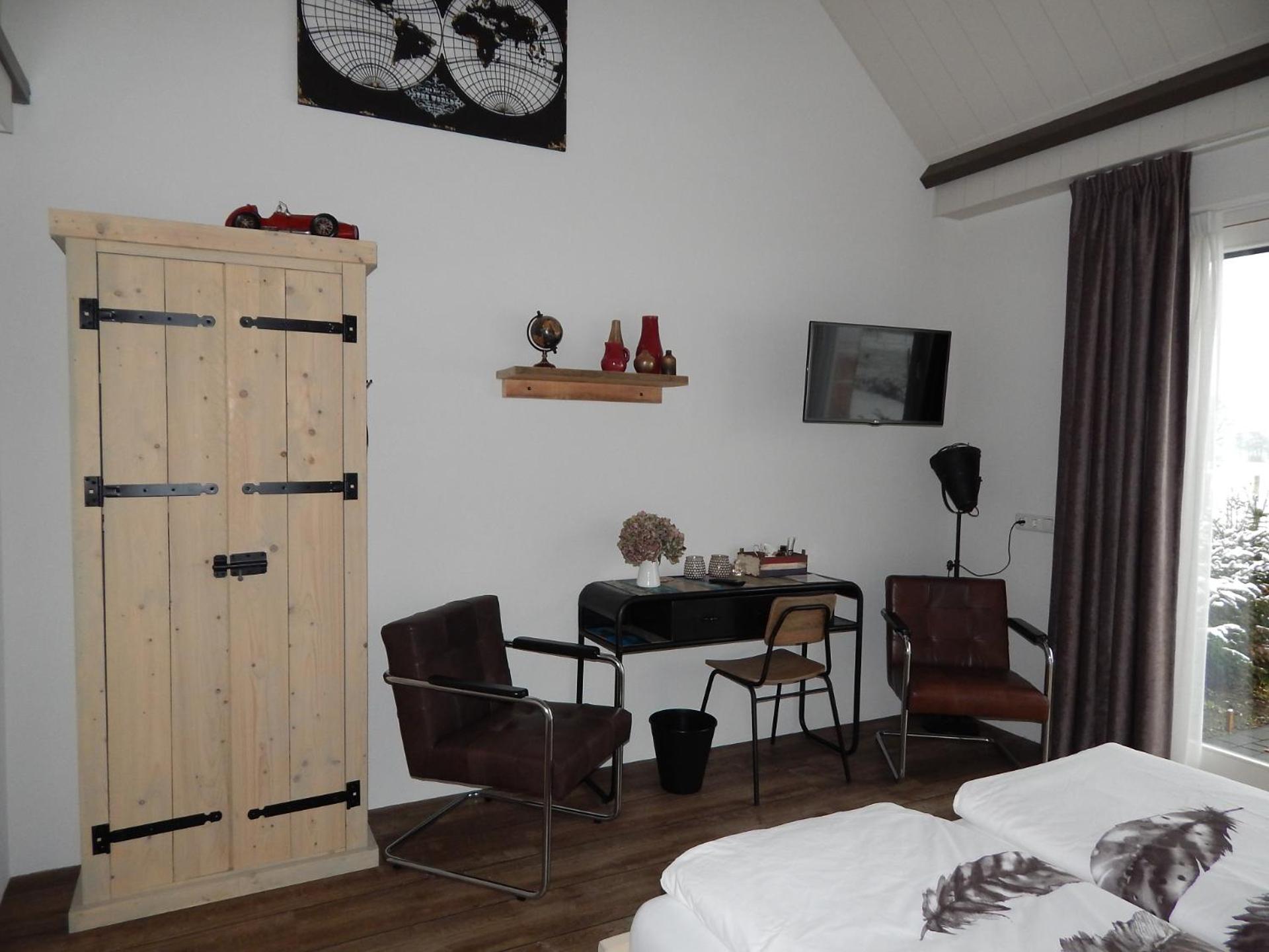 Photo 15