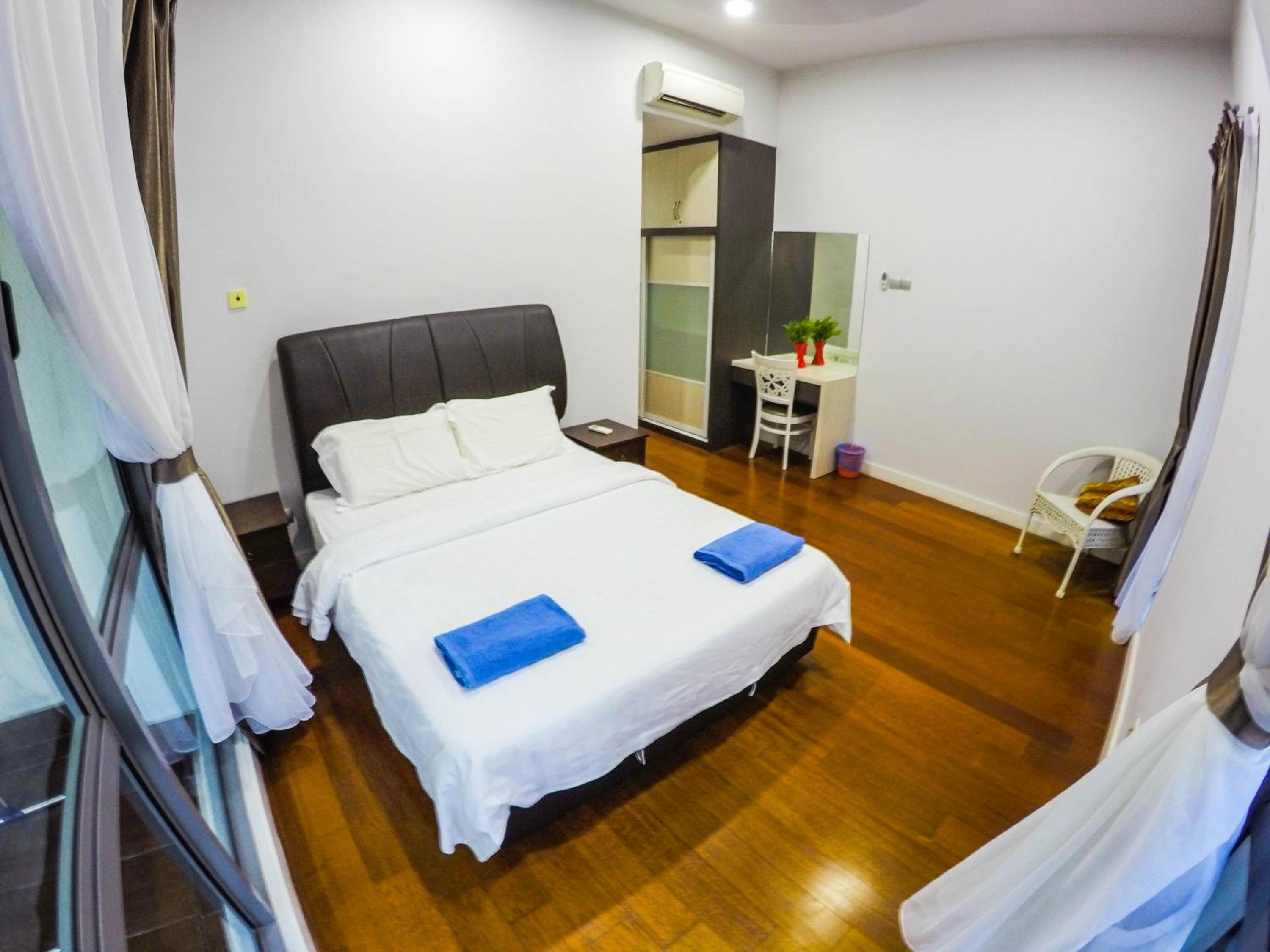 Luxury Condominium at Loft Imago photo 7
