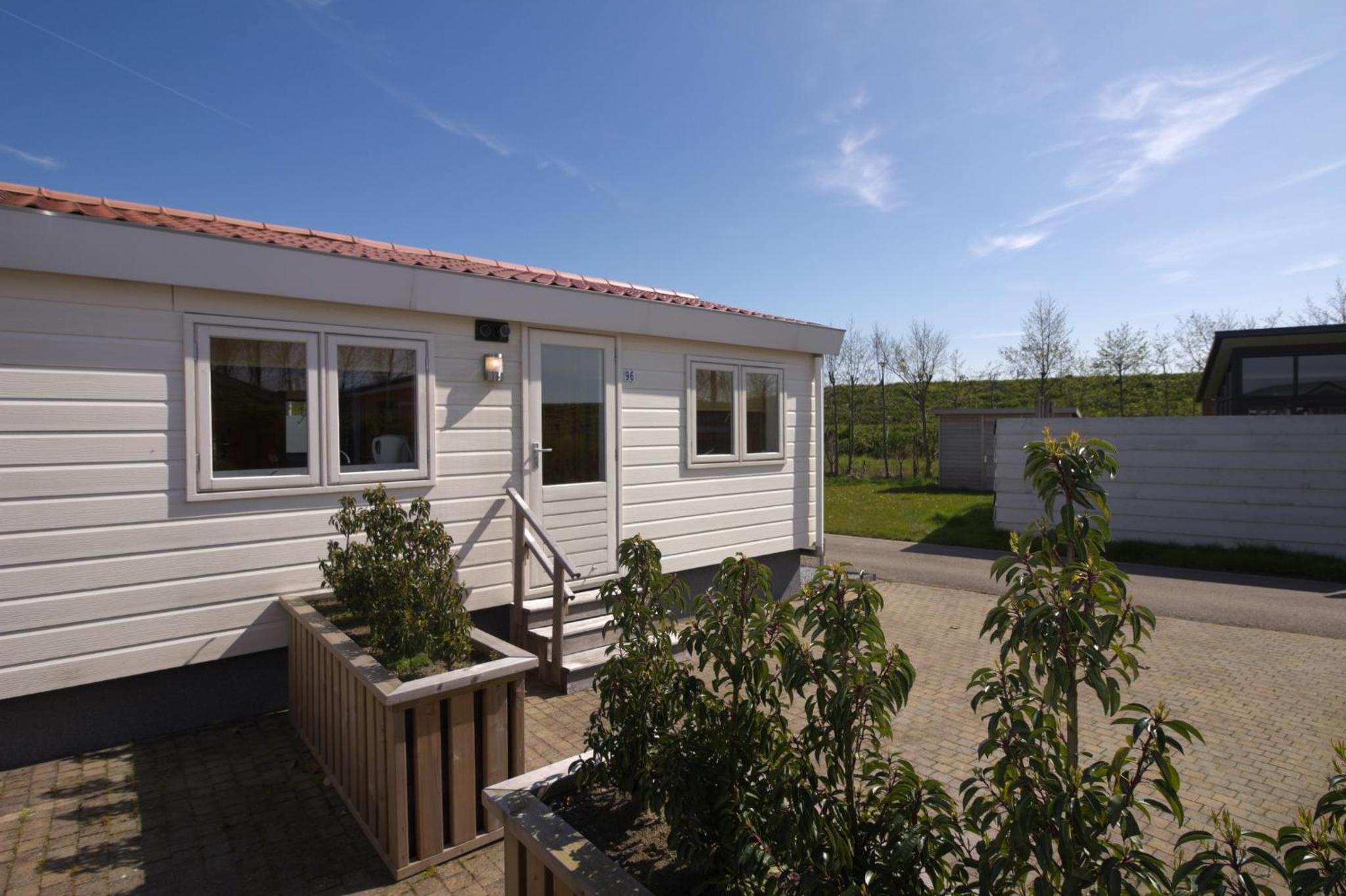 Chaletparc Krabbenkreek Zeeland - Chalet 96 view 2