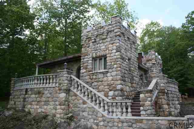 HIGHLANDS CASTLE overlooking Lake George plus 2 other CASTLES & SUITES