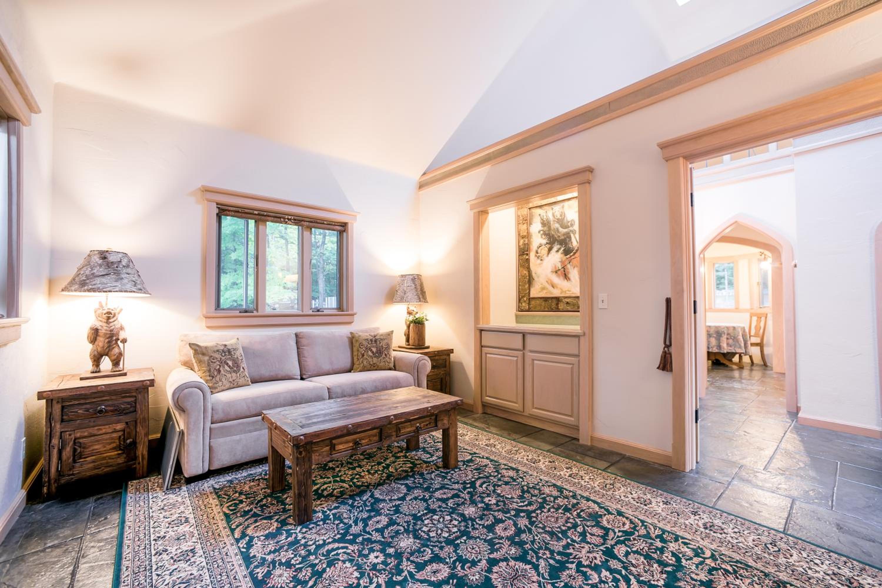 HIGHLANDS CASTLE overlooking Lake George plus 2 other CASTLES & SUITES