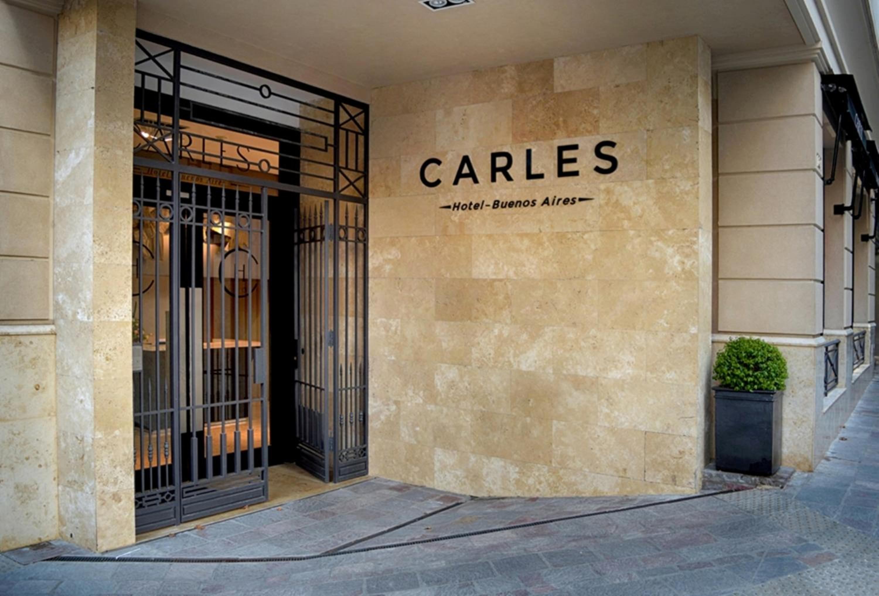 Carles Hotel