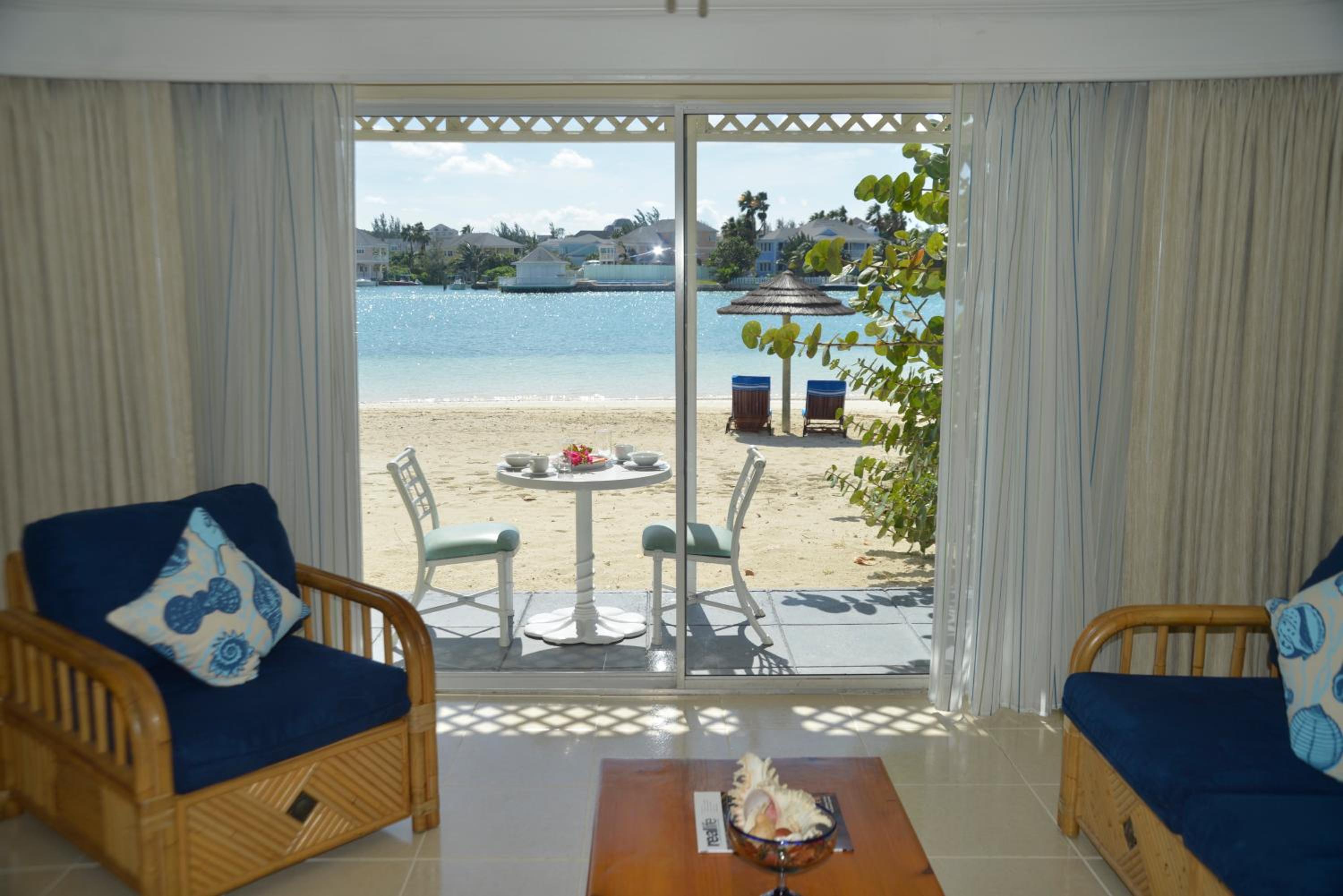 Photo 45 sur 58 de Sandyport Beach Resort